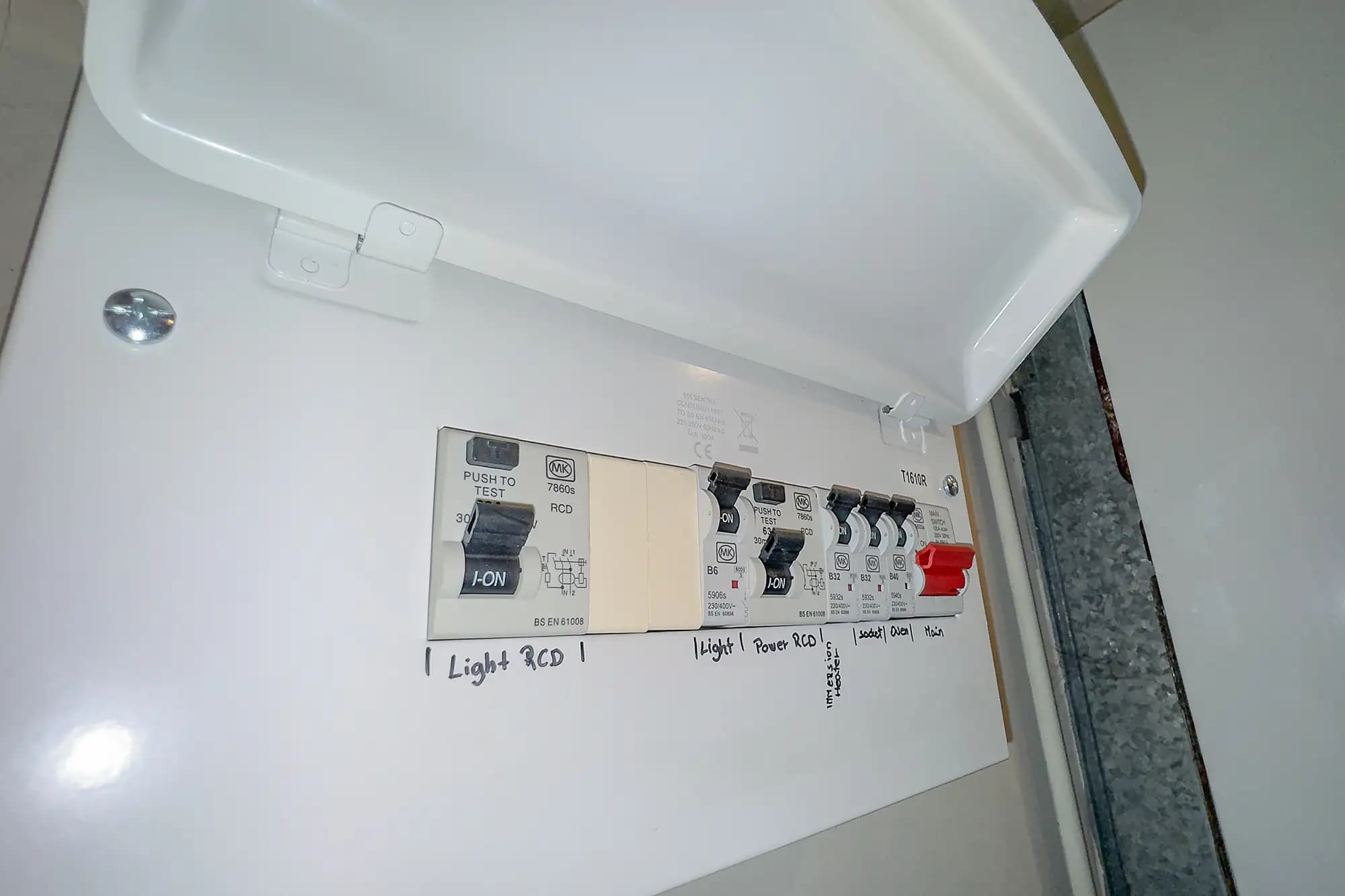 property photo 16 of 20