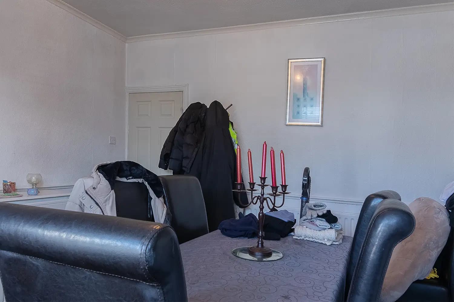 property photo 8 of 27