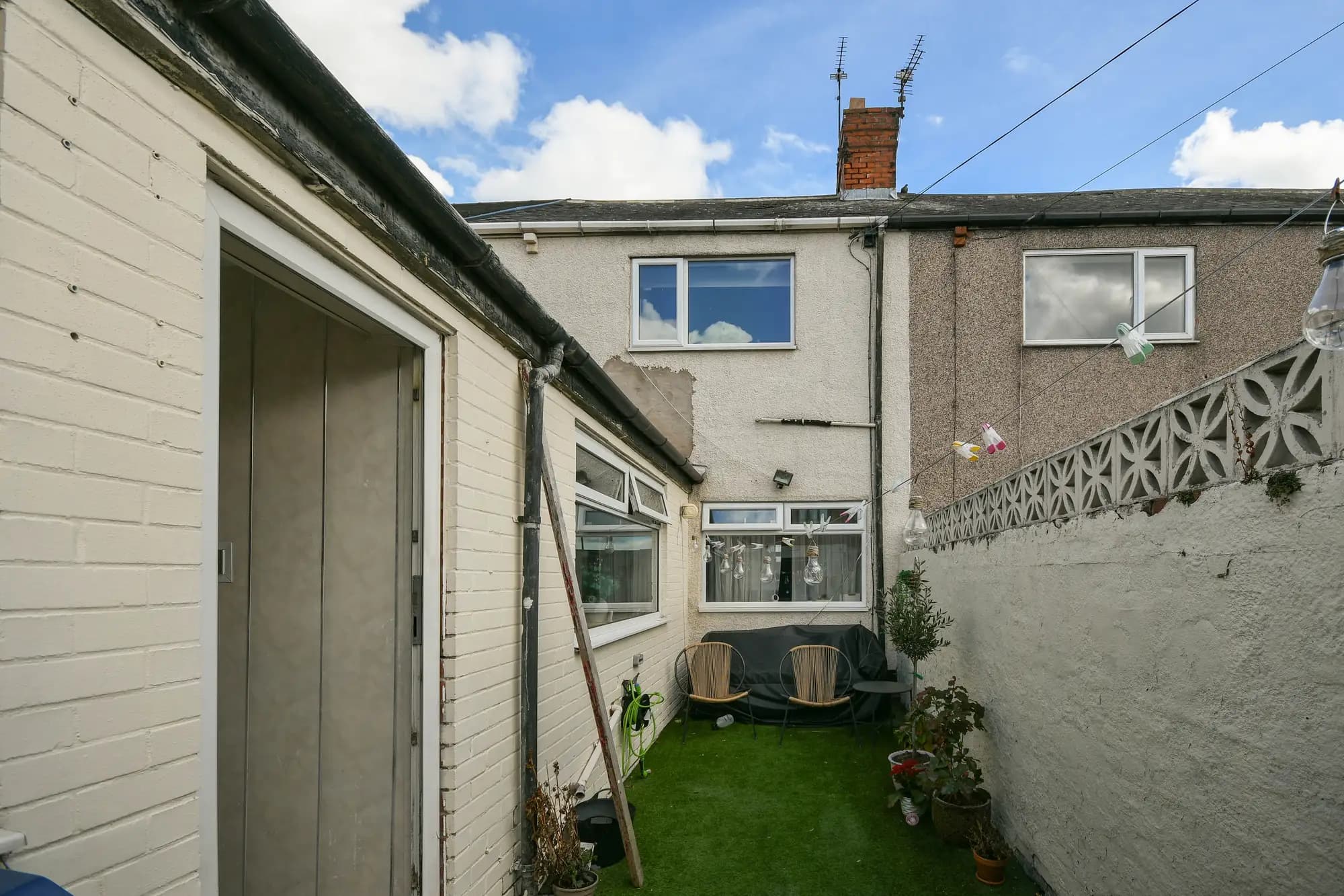 property photo 14 of 15