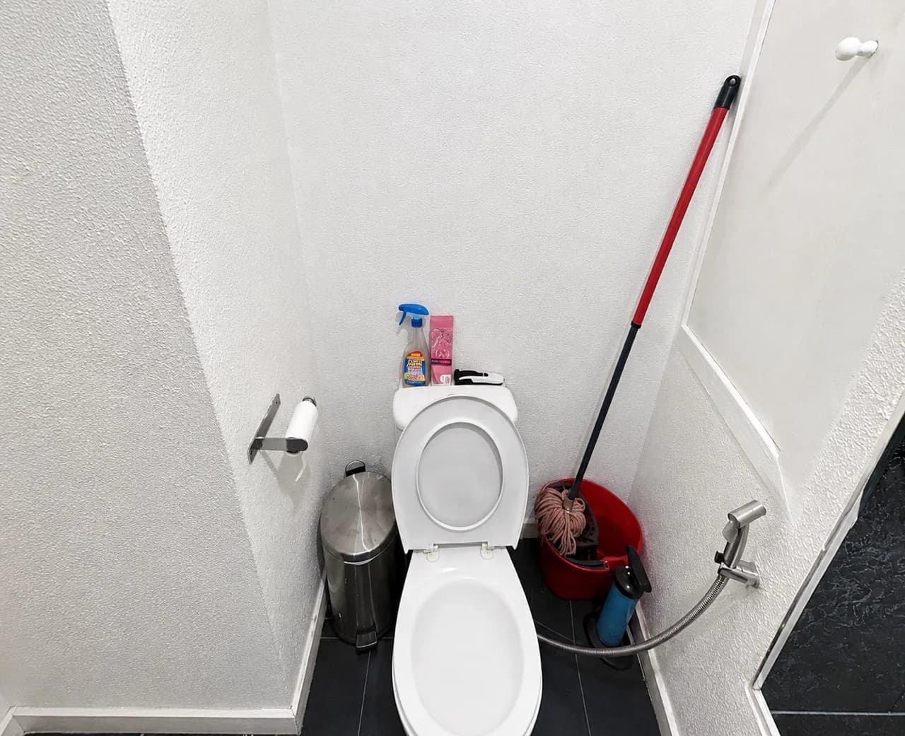 property photo 9 of 17