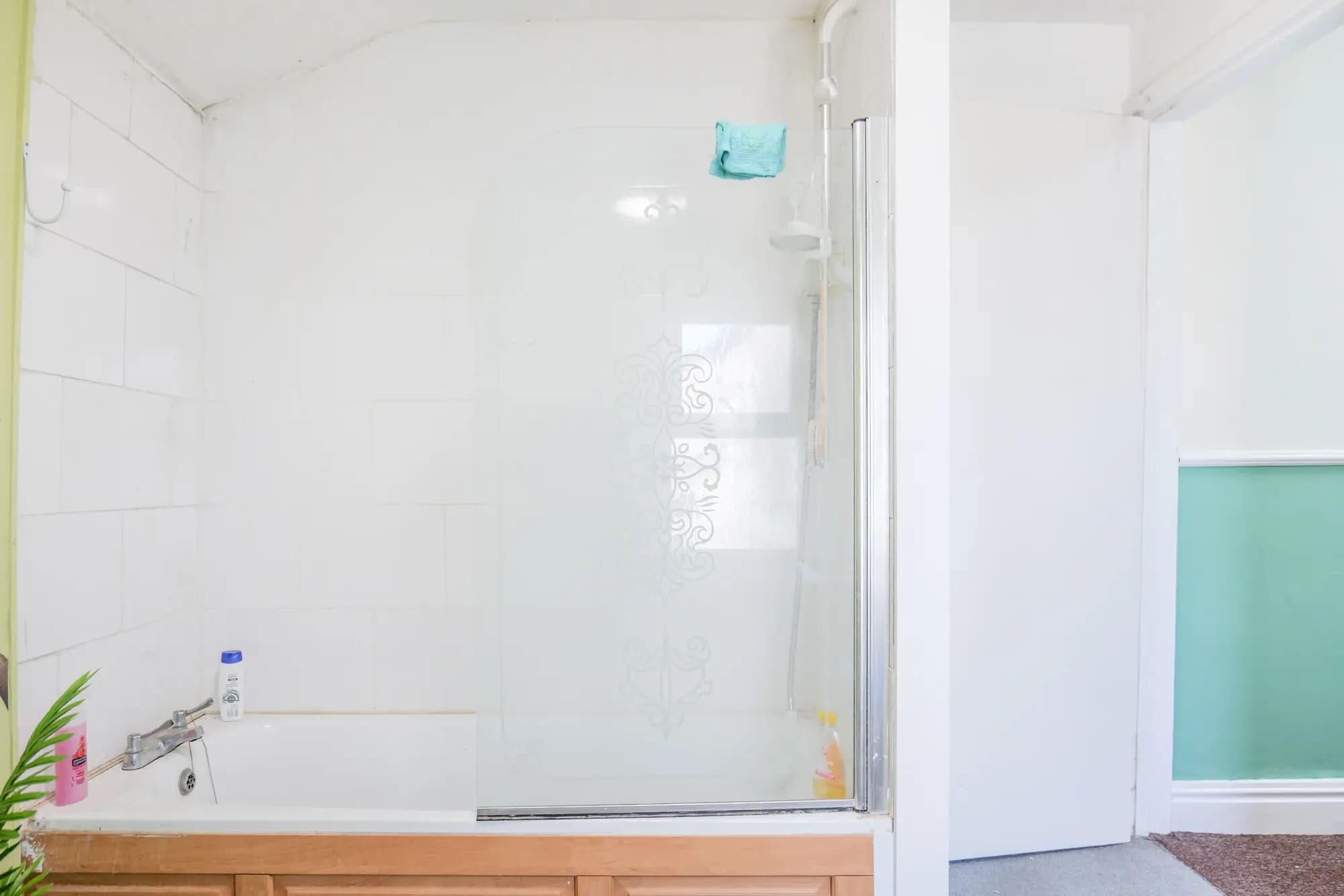 property photo 9 of 19