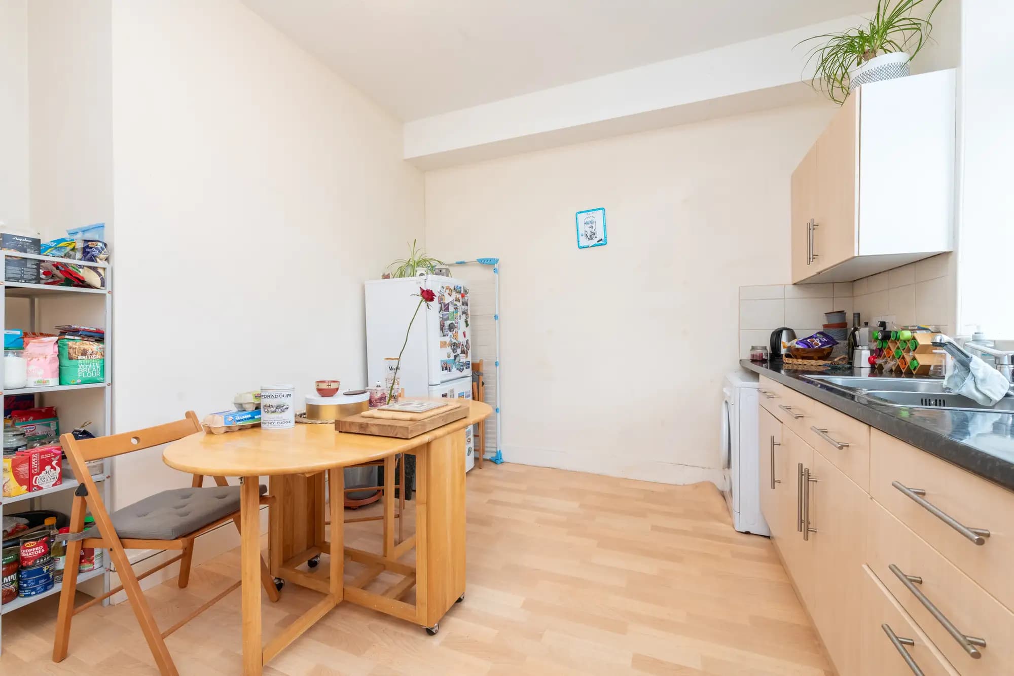 property photo 8 of 20