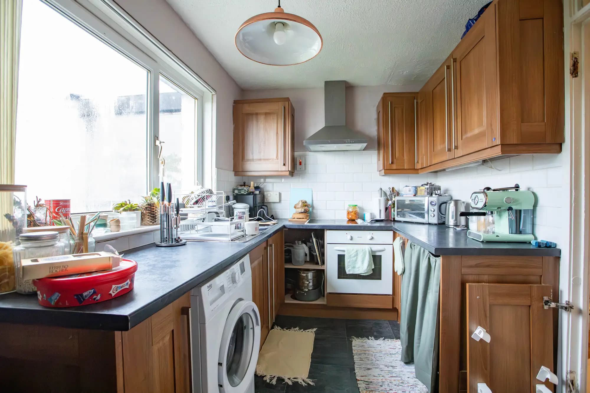 property photo 5 of 11