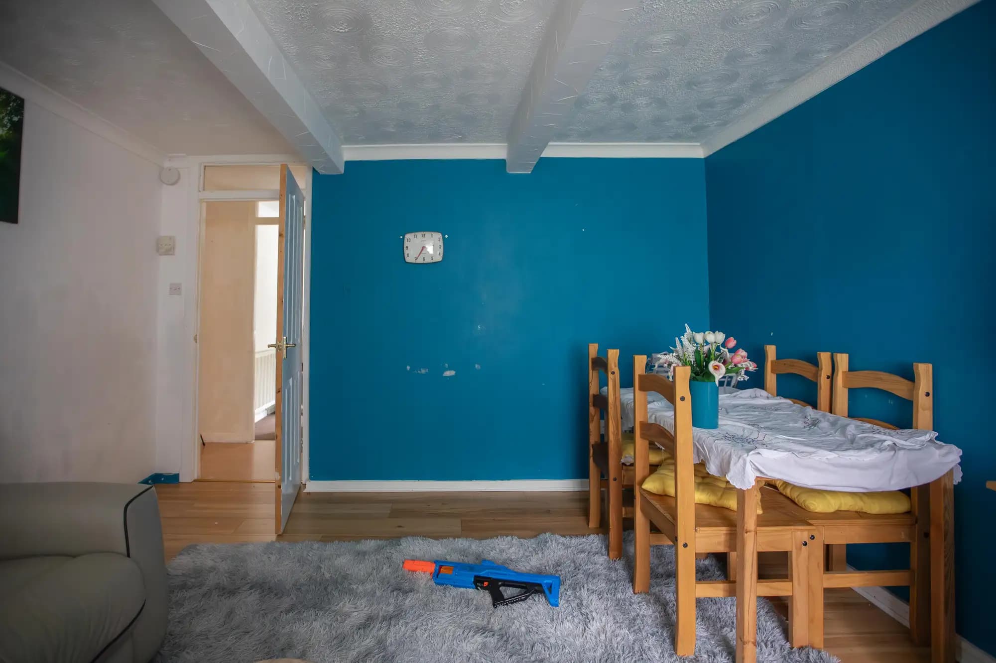 property photo 4 of 16