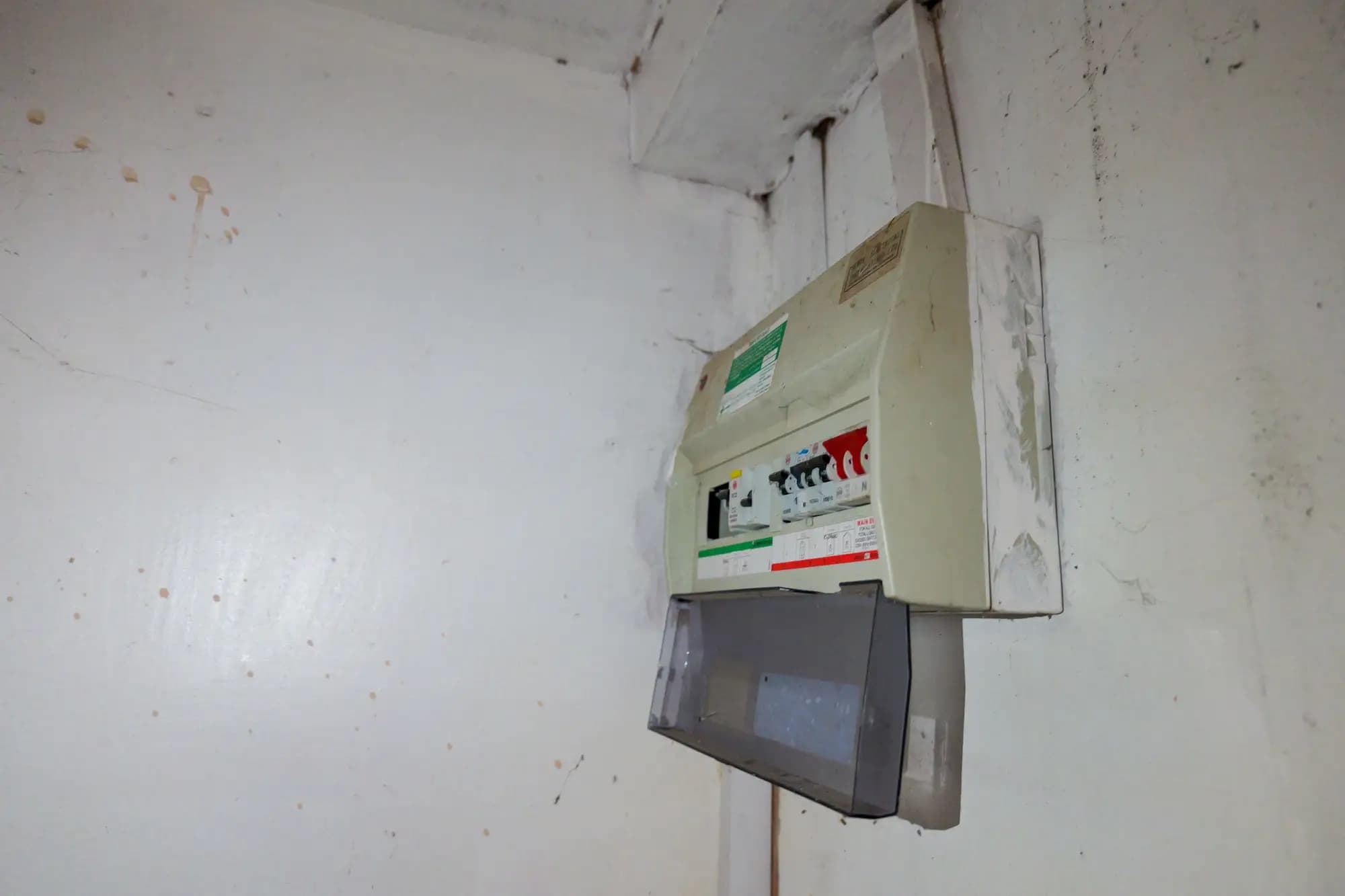 property photo 13 of 19