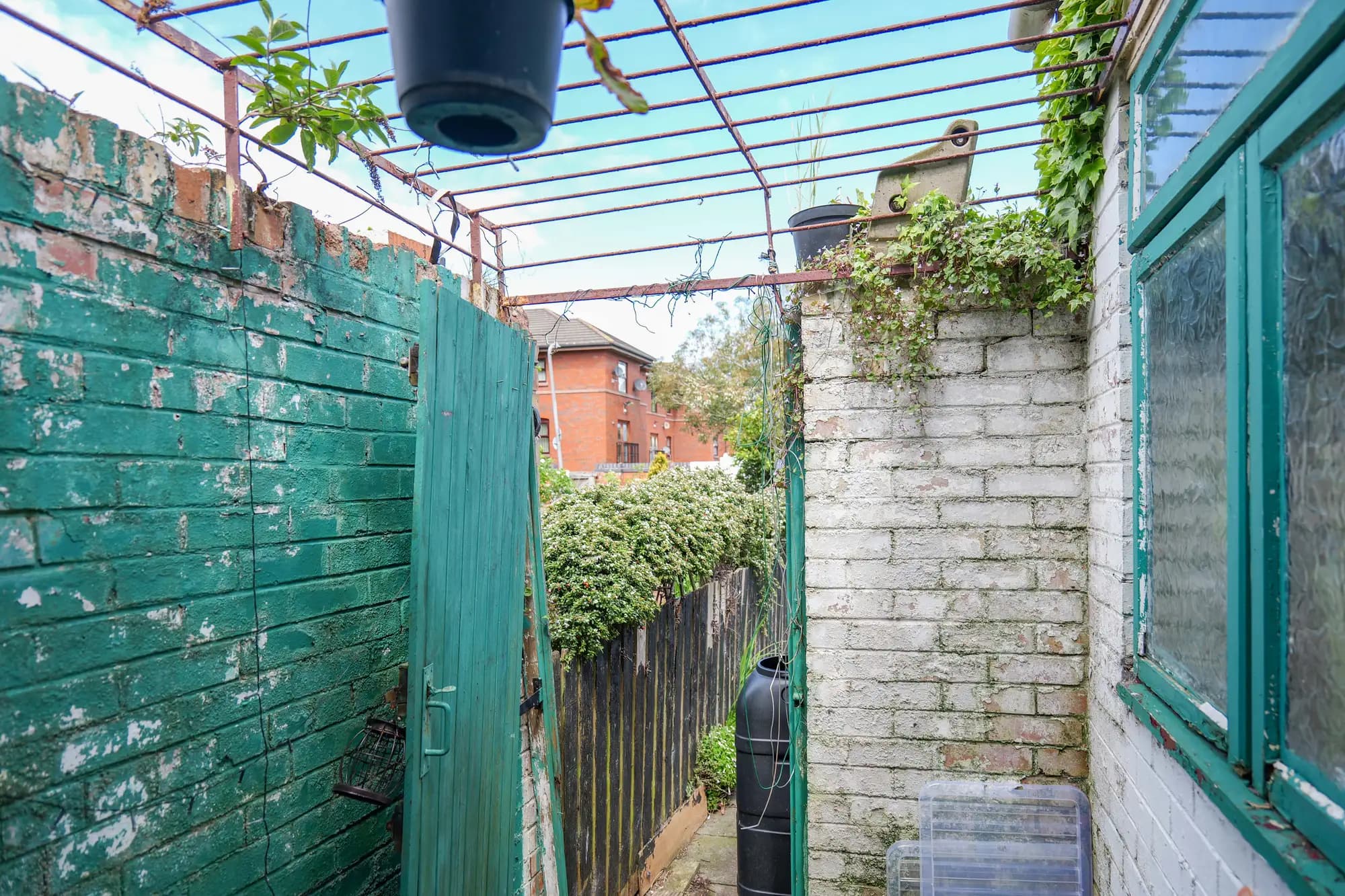 property photo 19 of 24