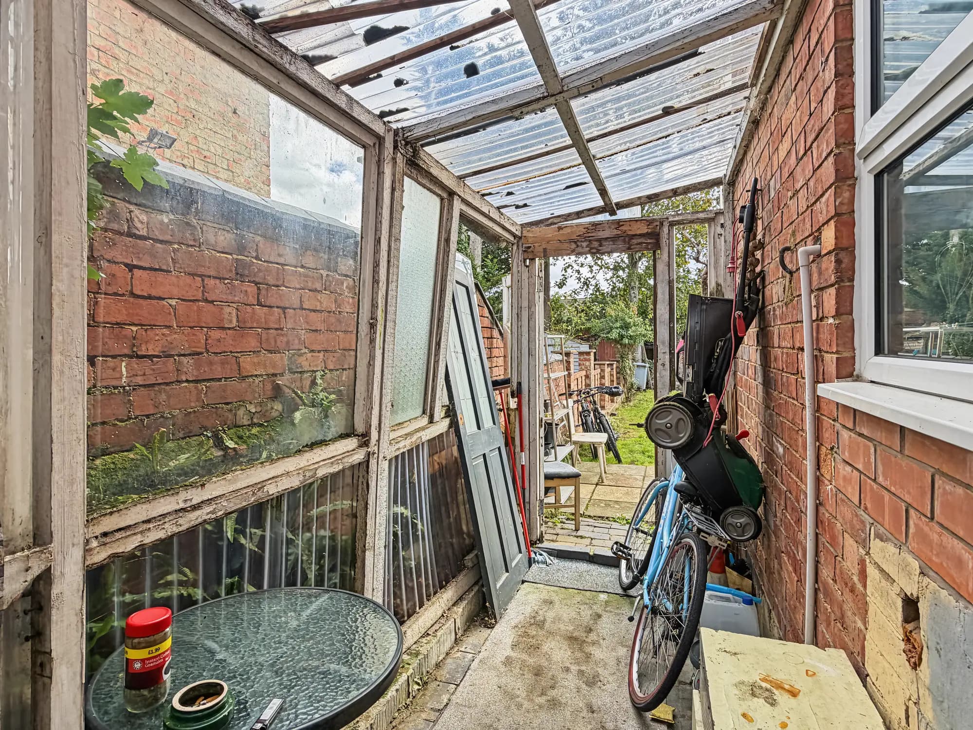 property photo 16 of 17