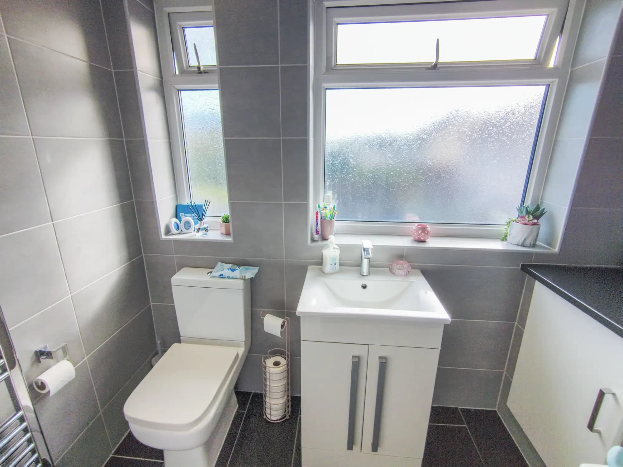 property photo 7 of 16