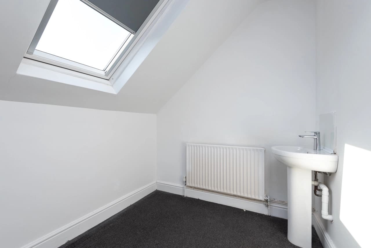 property photo 26 of 40