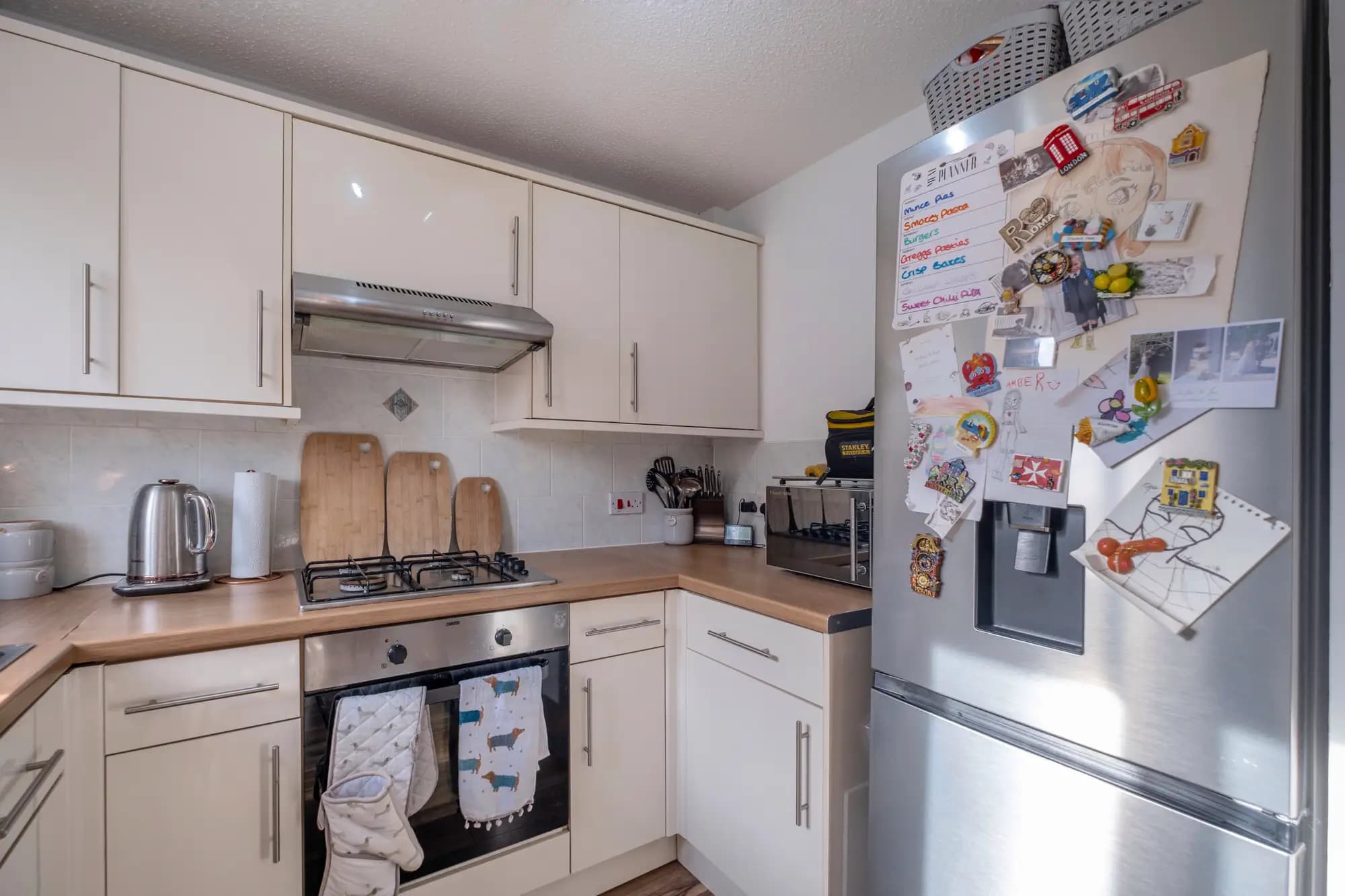 property photo 7 of 28