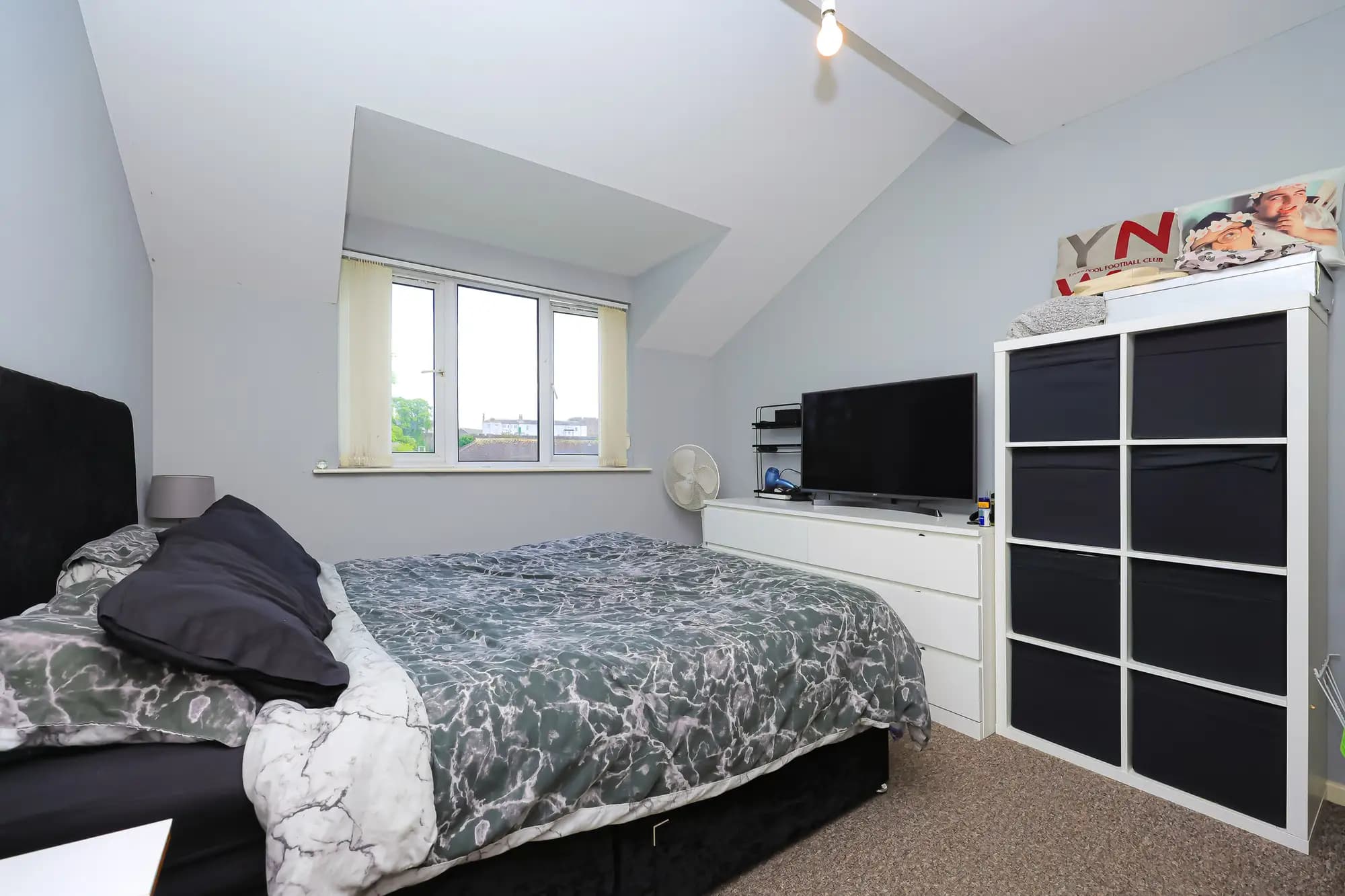 property photo 13 of 25