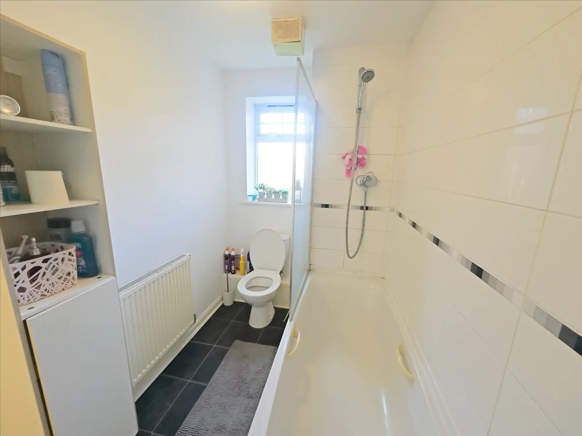 property photo 9 of 23