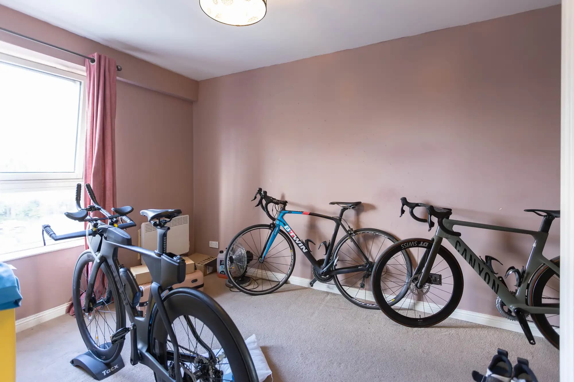property photo 21 of 34