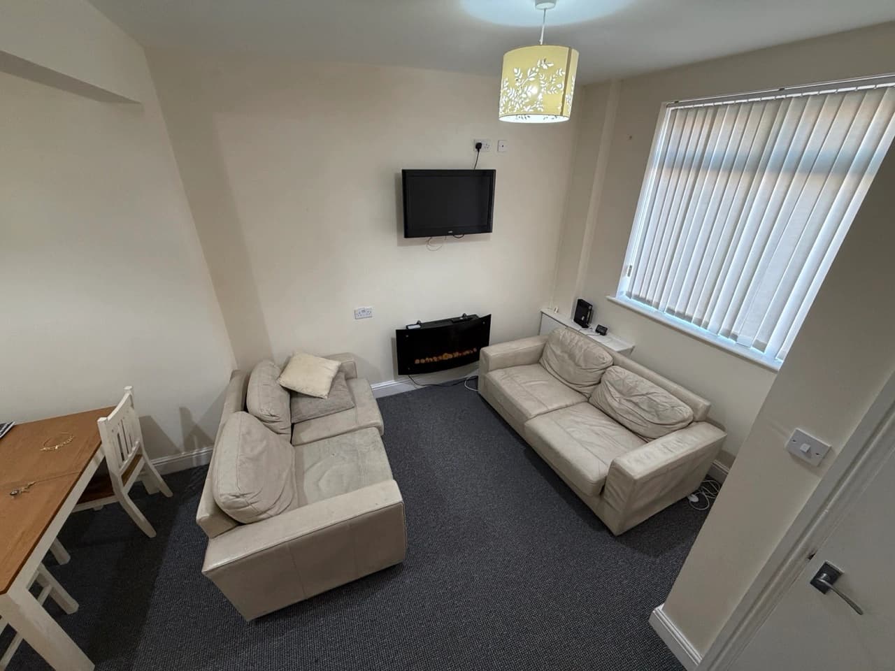 property photo 3 of 28