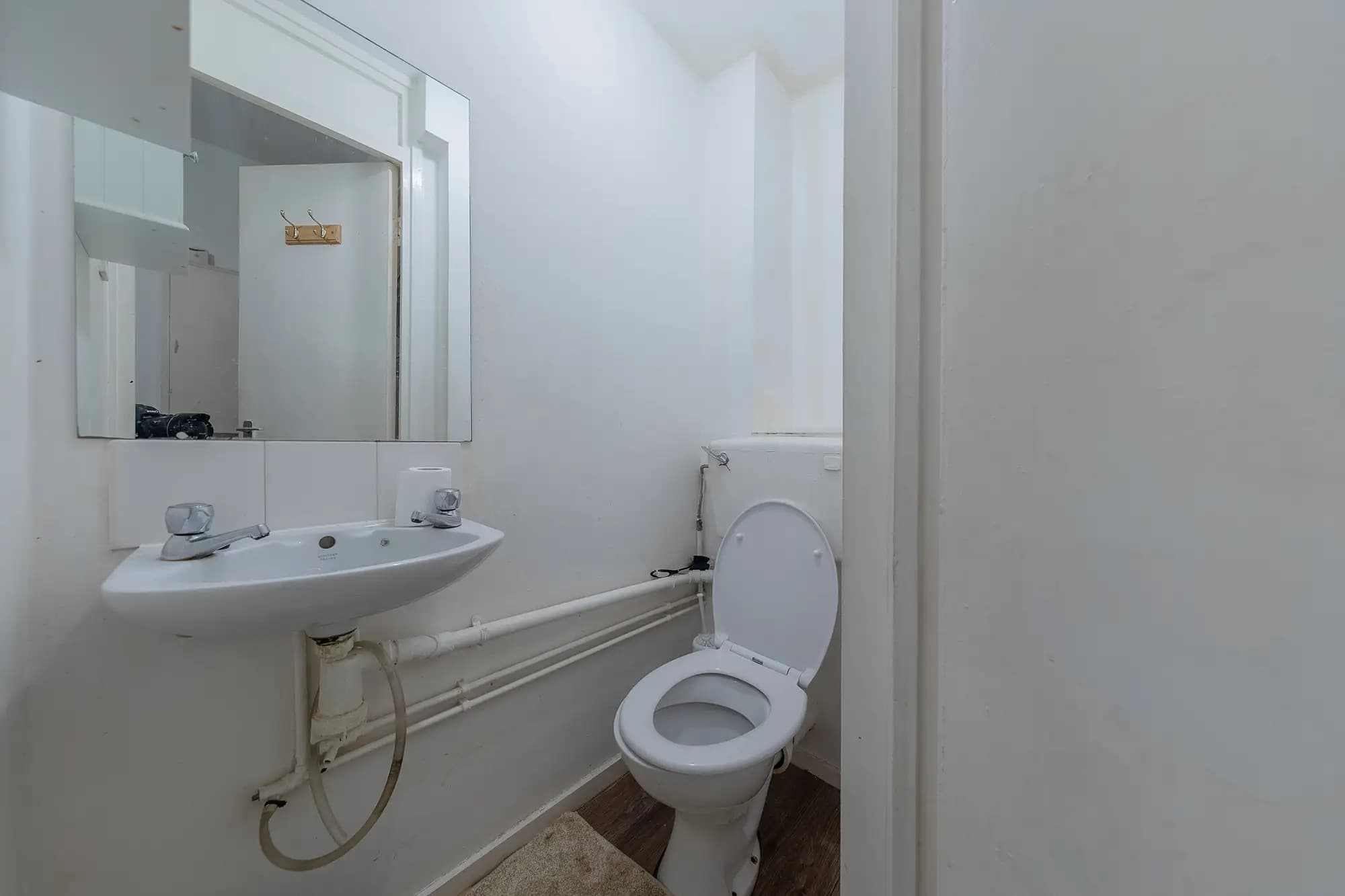 property photo 11 of 30