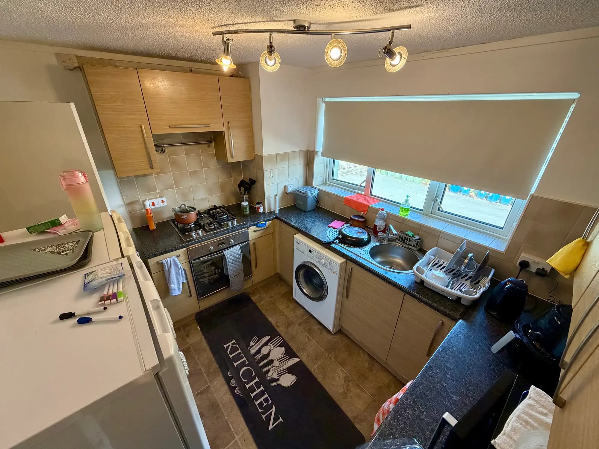property photo 5 of 16