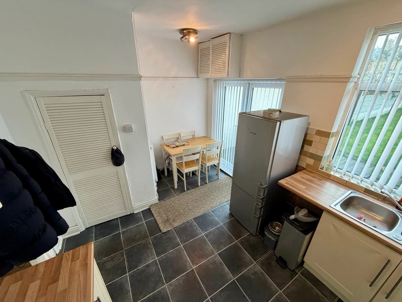 property photo 8 of 42