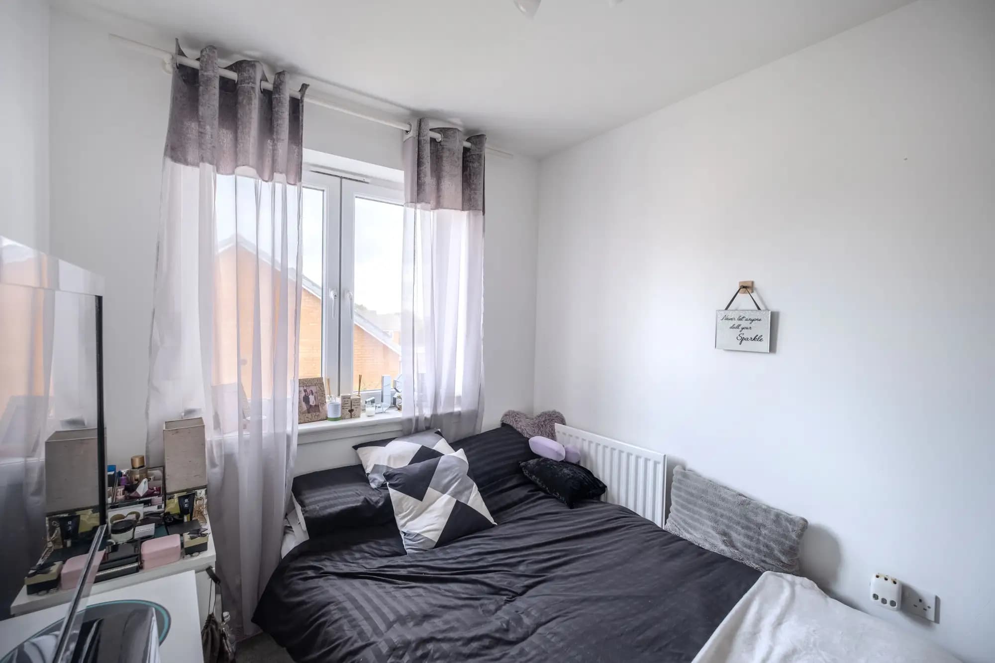 property photo 16 of 25