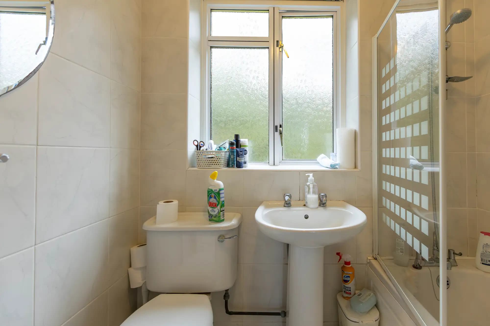 property photo 8 of 17