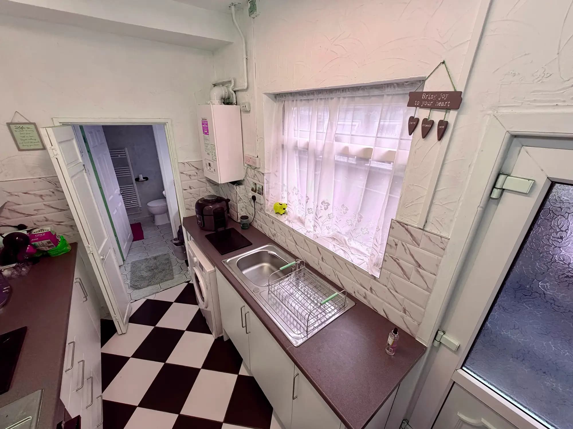 property photo 6 of 29