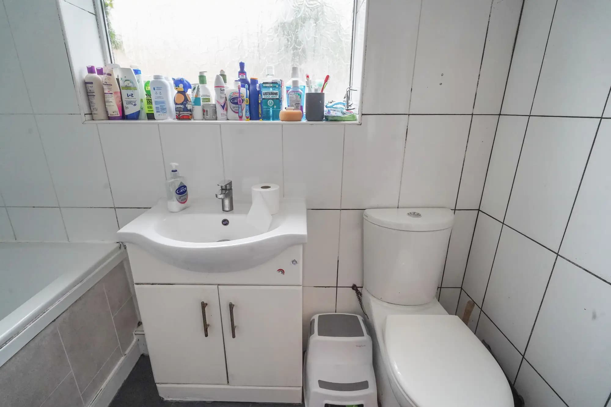 property photo 10 of 33