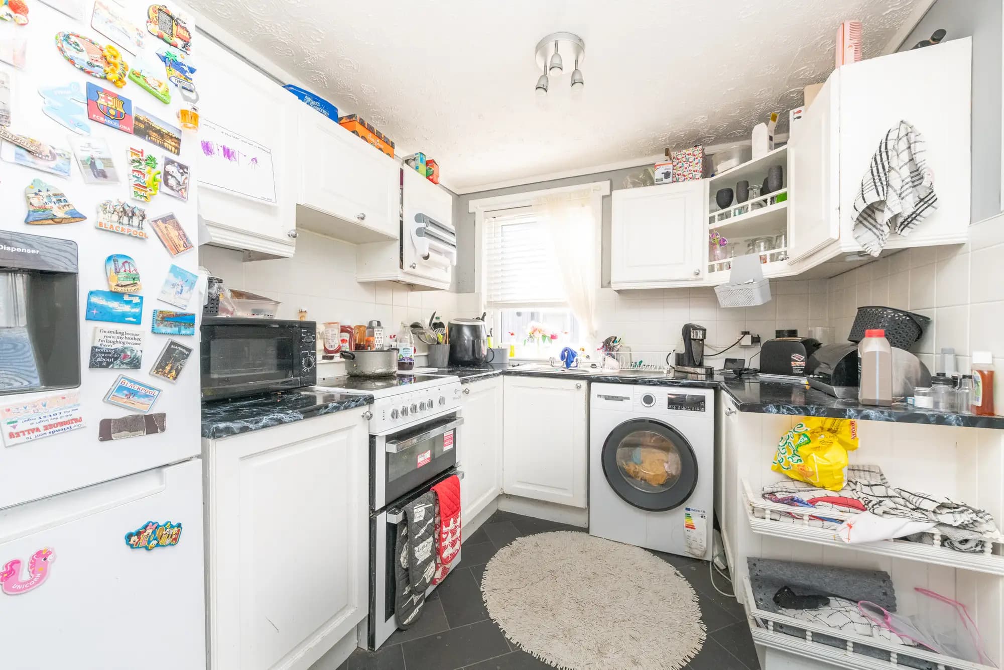 property photo 6 of 15