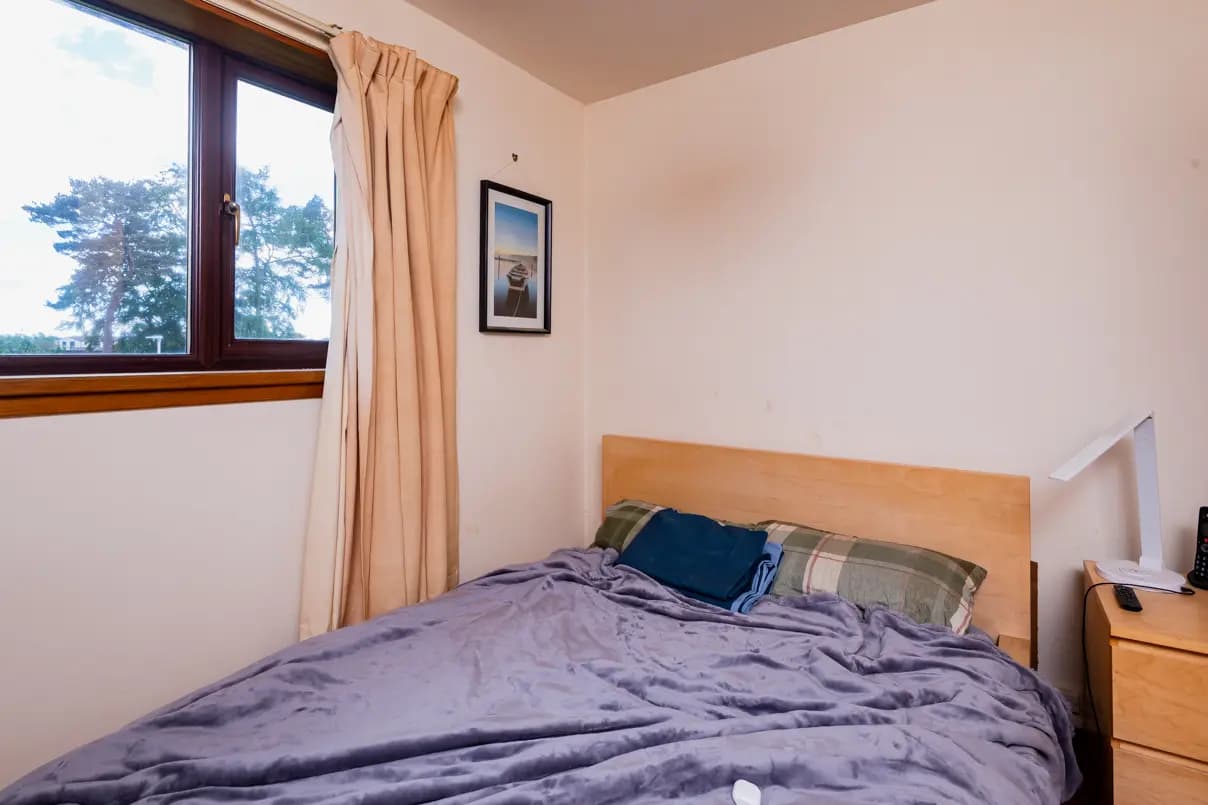 property photo 9 of 13