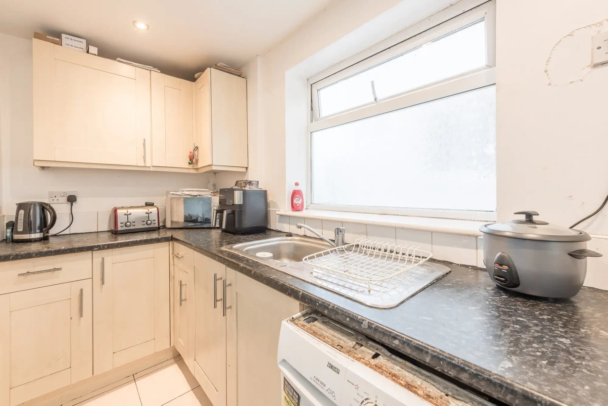 property photo 12 of 37