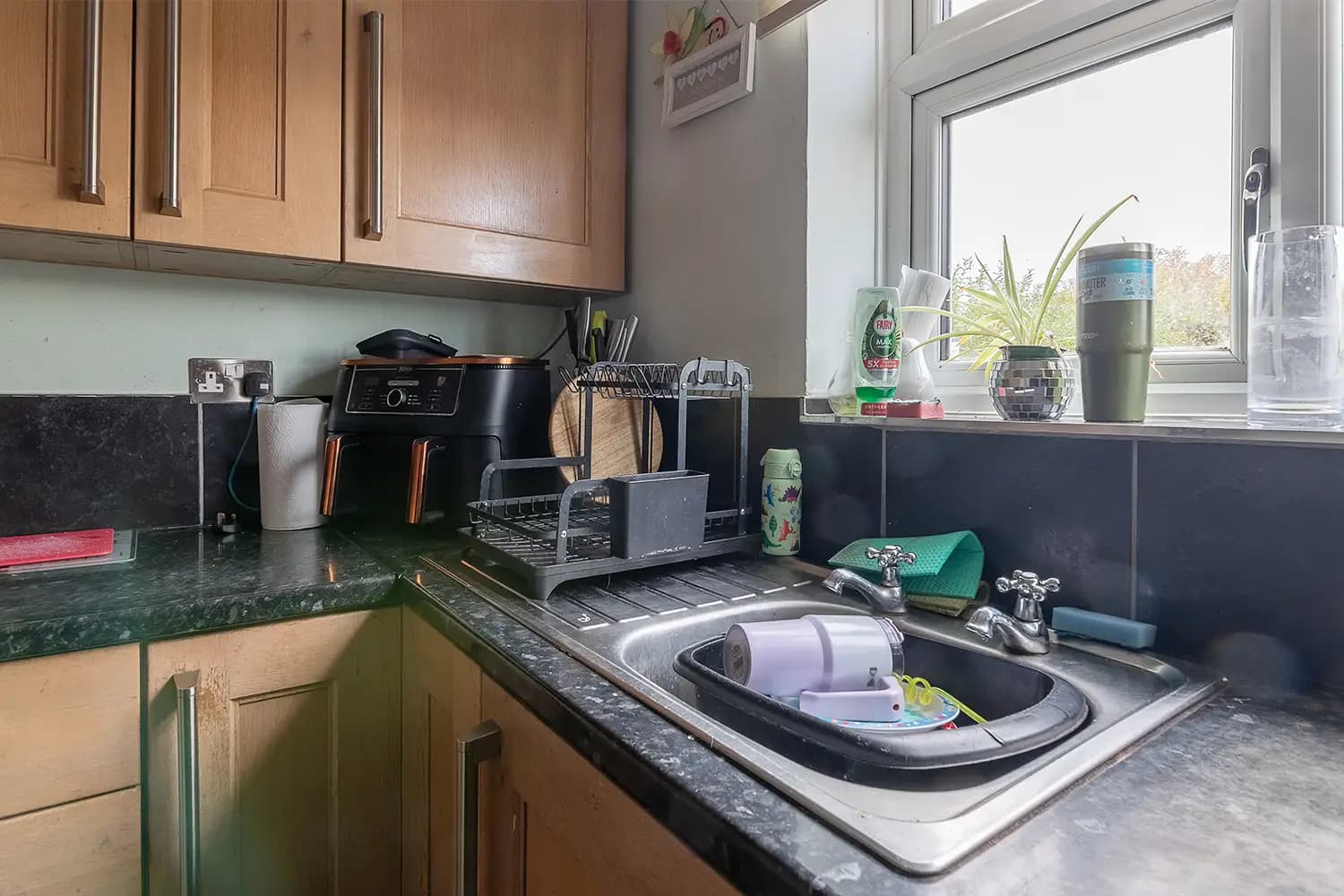 property photo 9 of 25