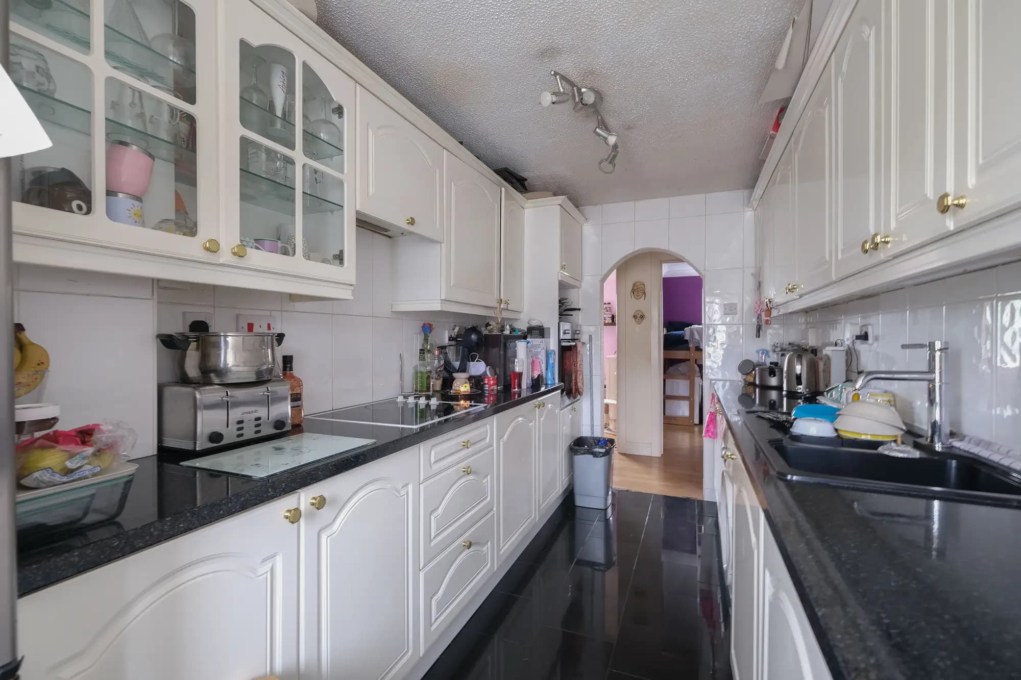 property photo 4 of 19