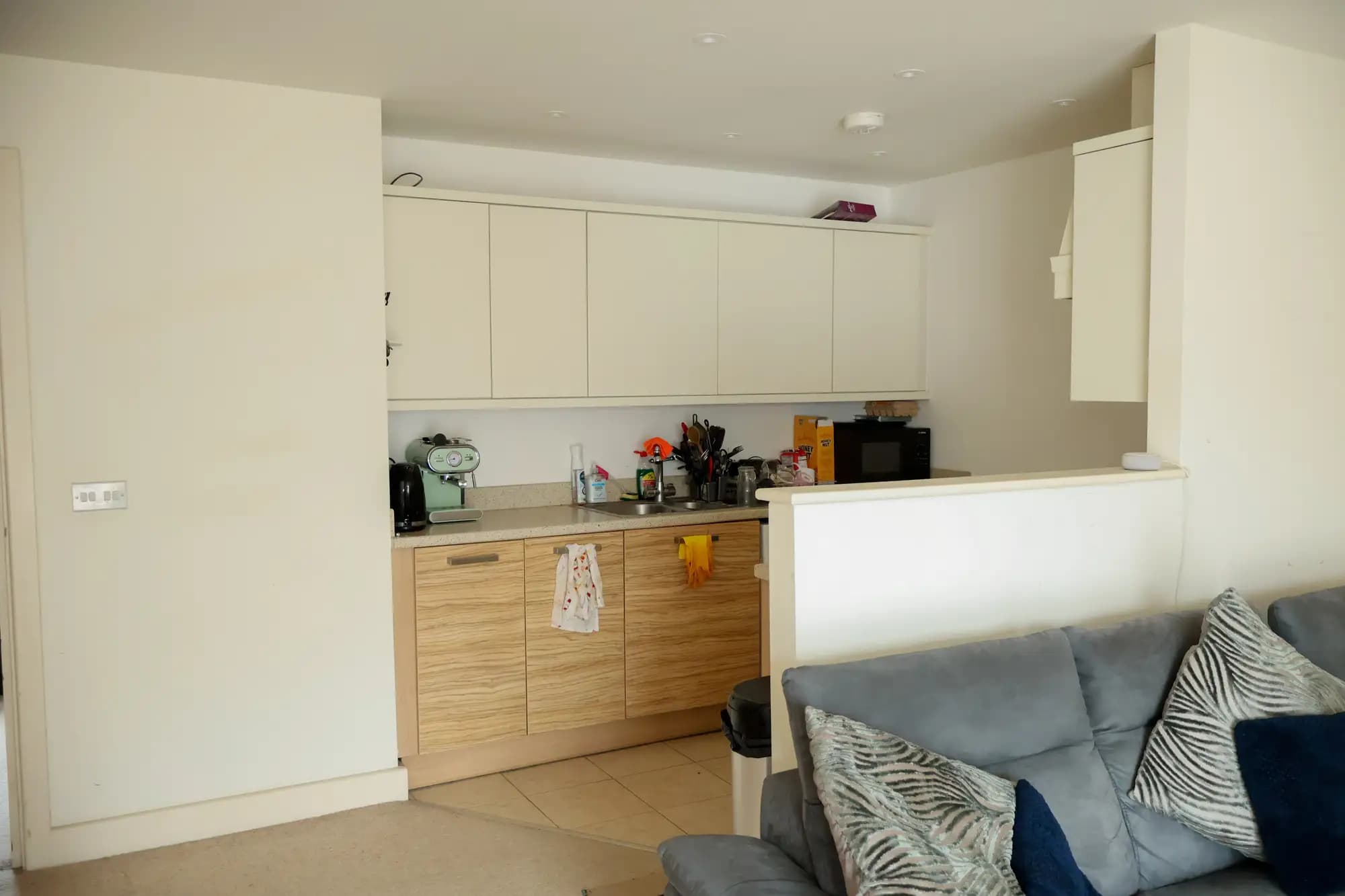 property photo 5 of 22