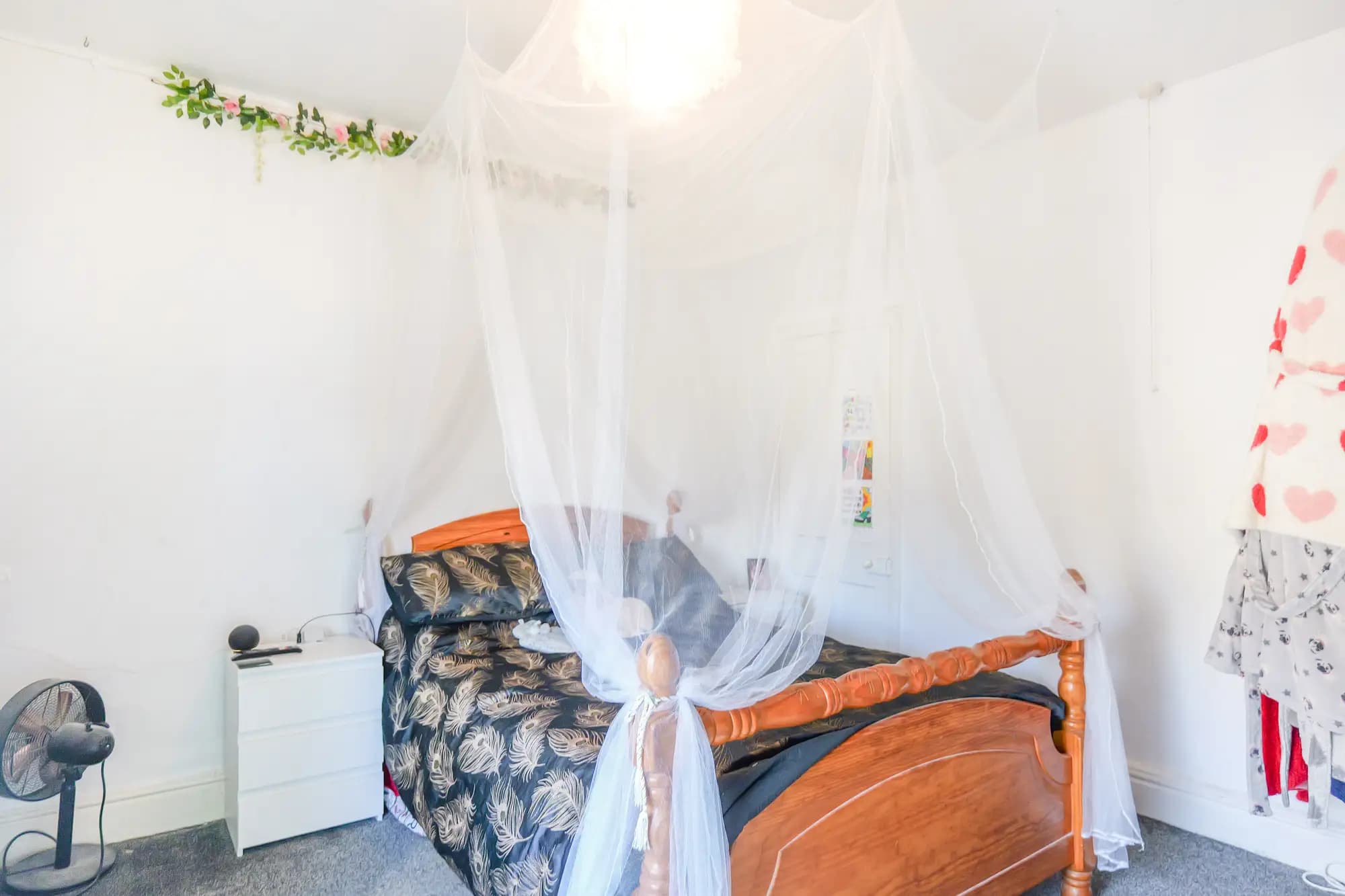 property photo 8 of 24