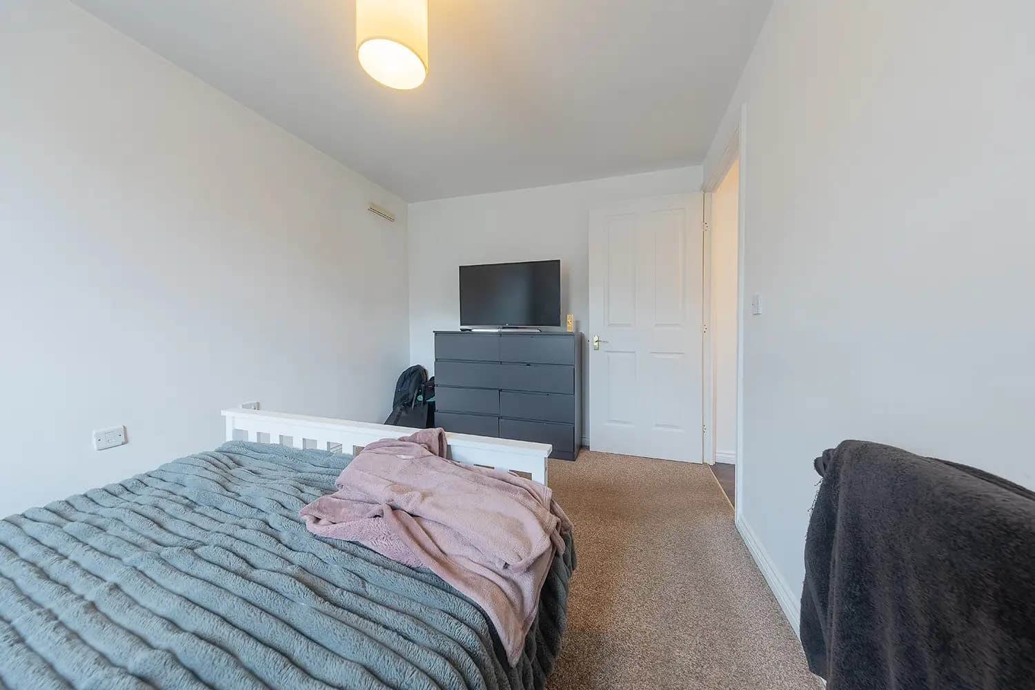 property photo 16 of 26