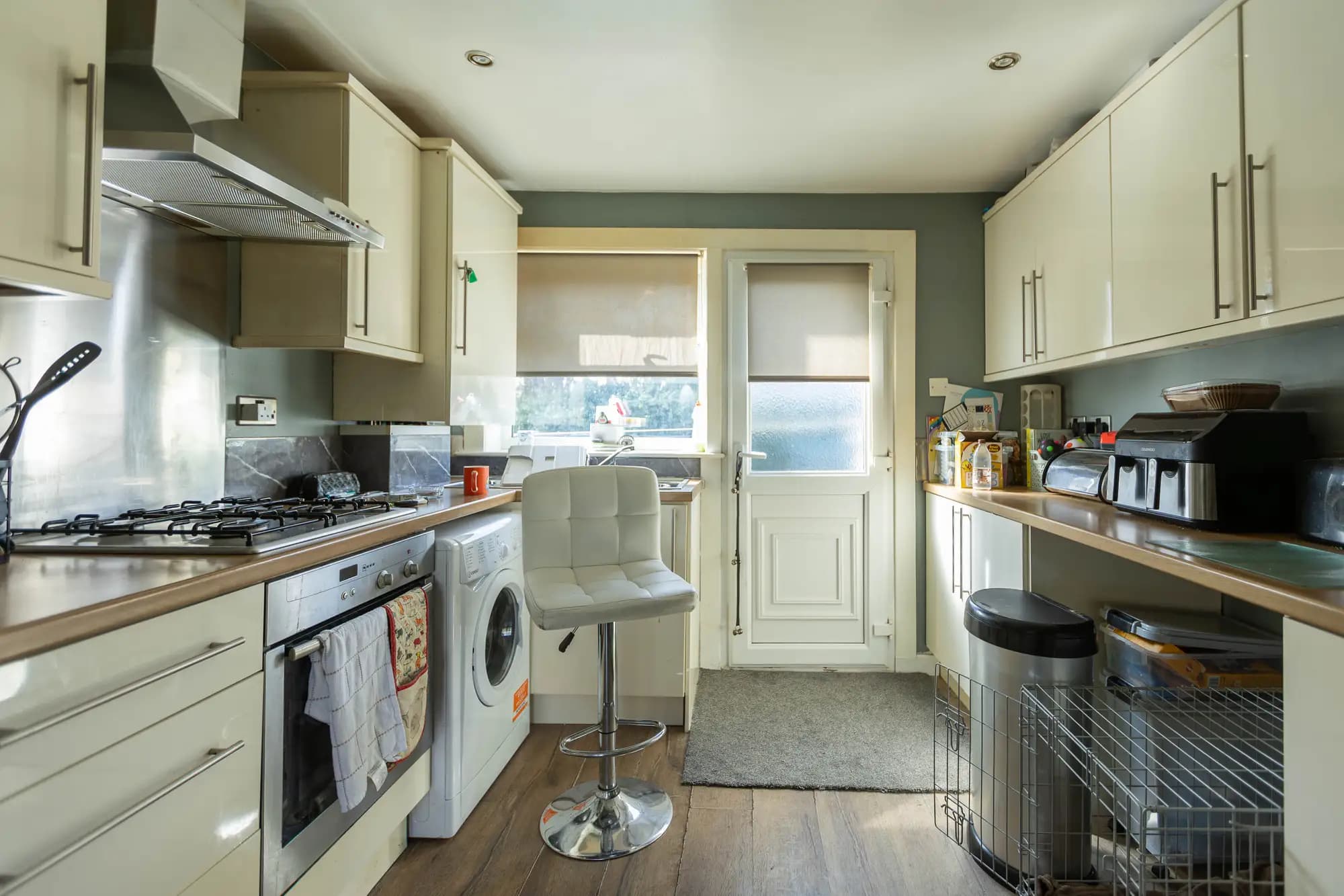 property photo 6 of 27