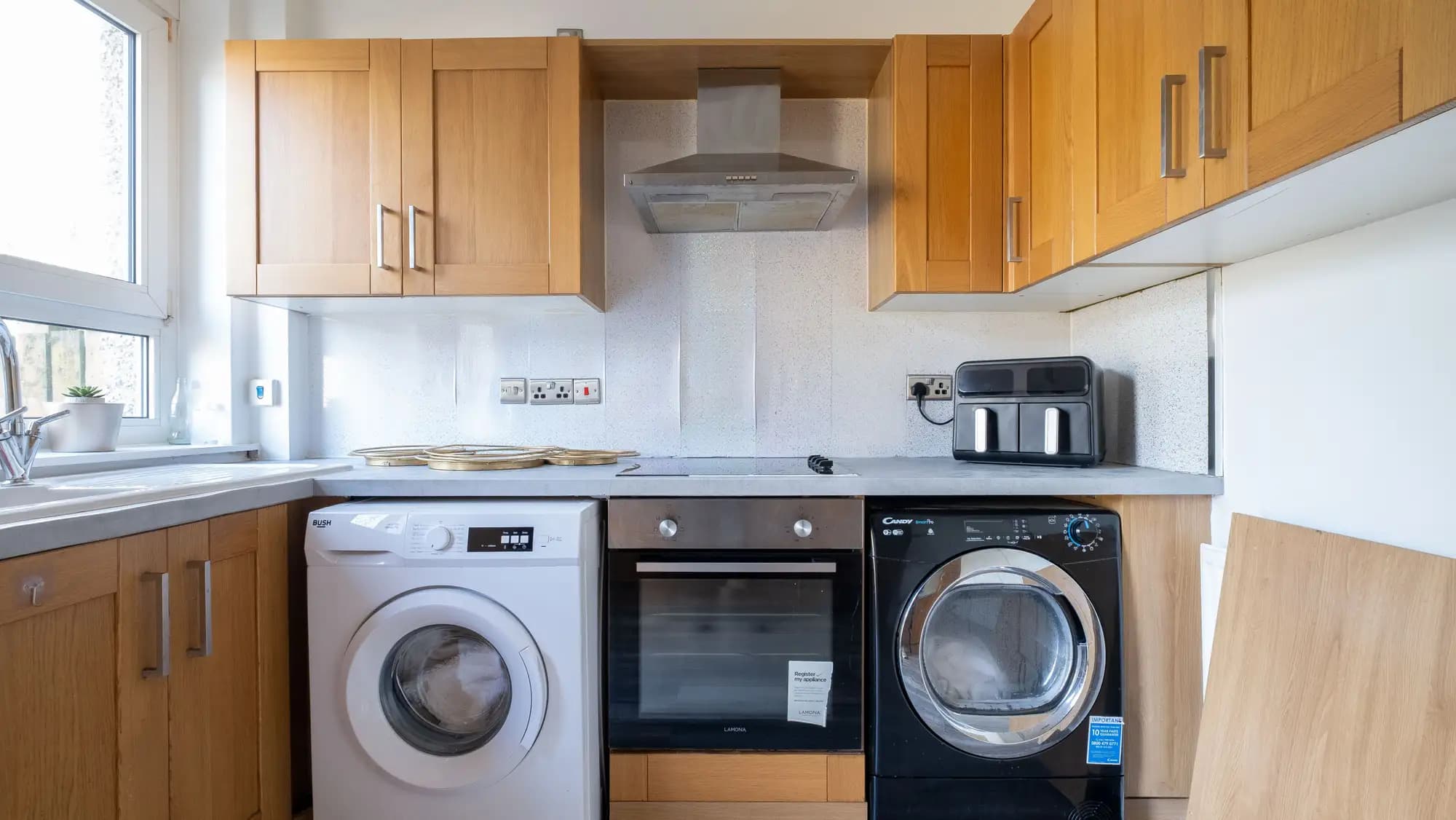 property photo 8 of 25