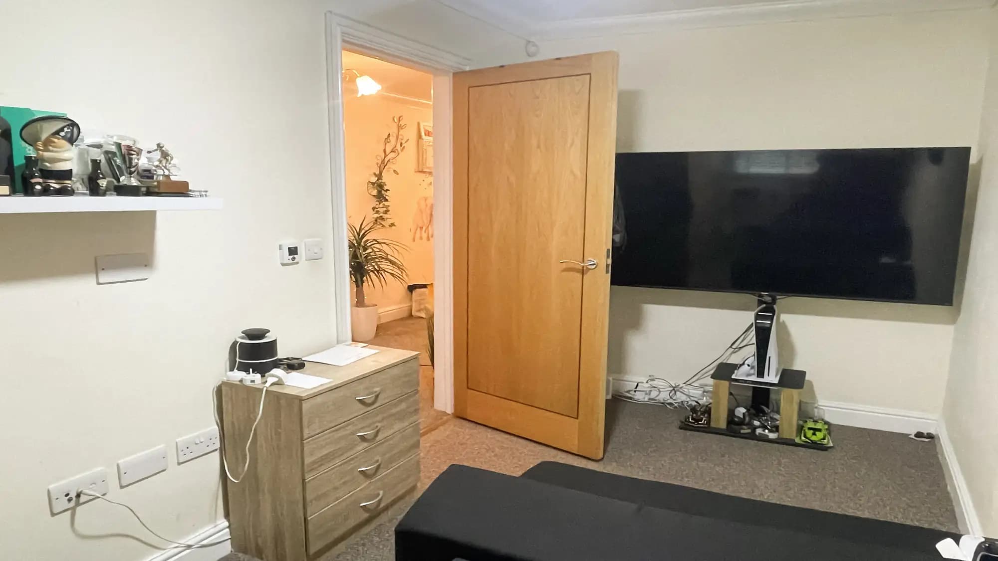 property photo 15 of 23