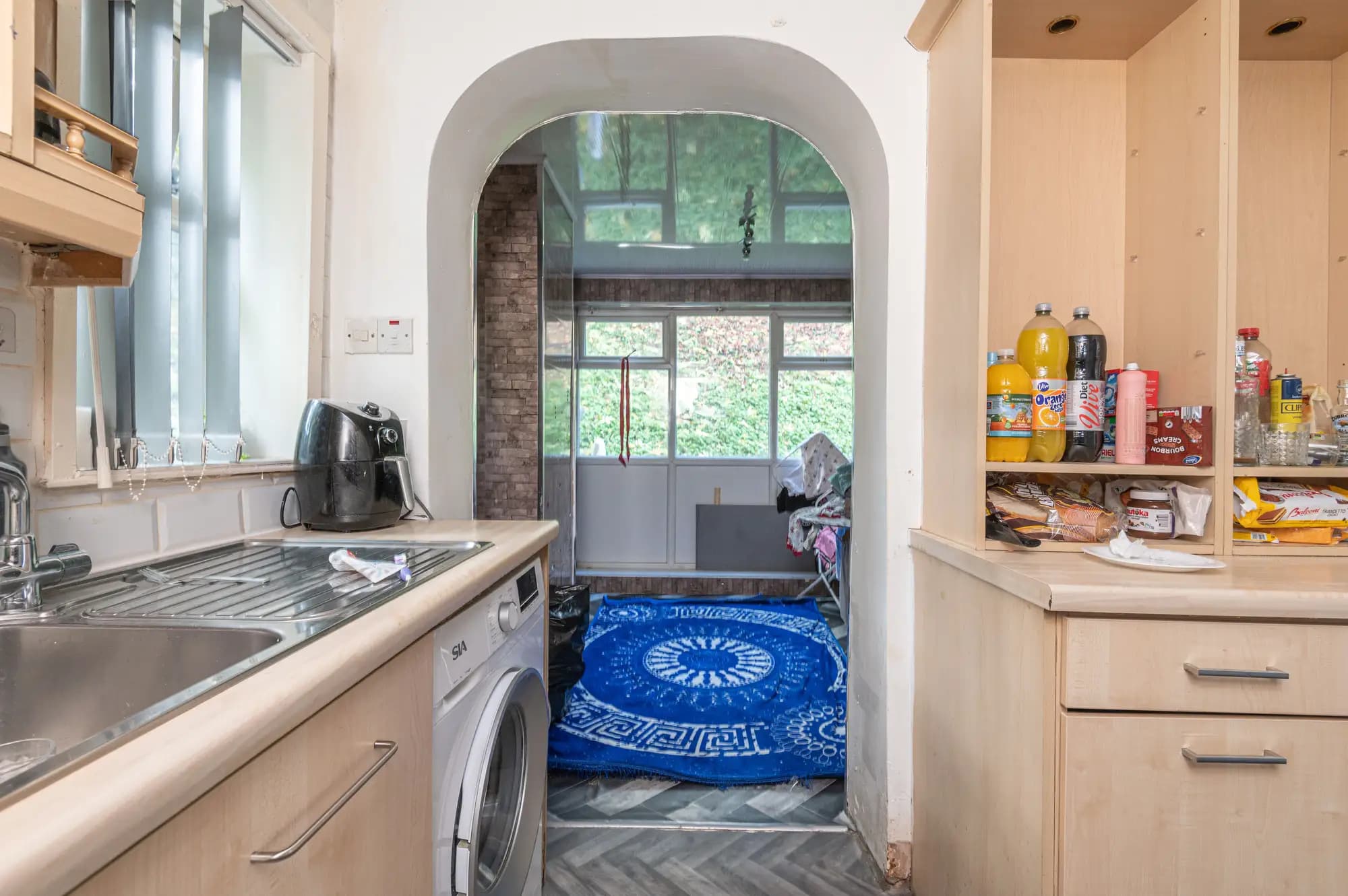 property photo 8 of 20