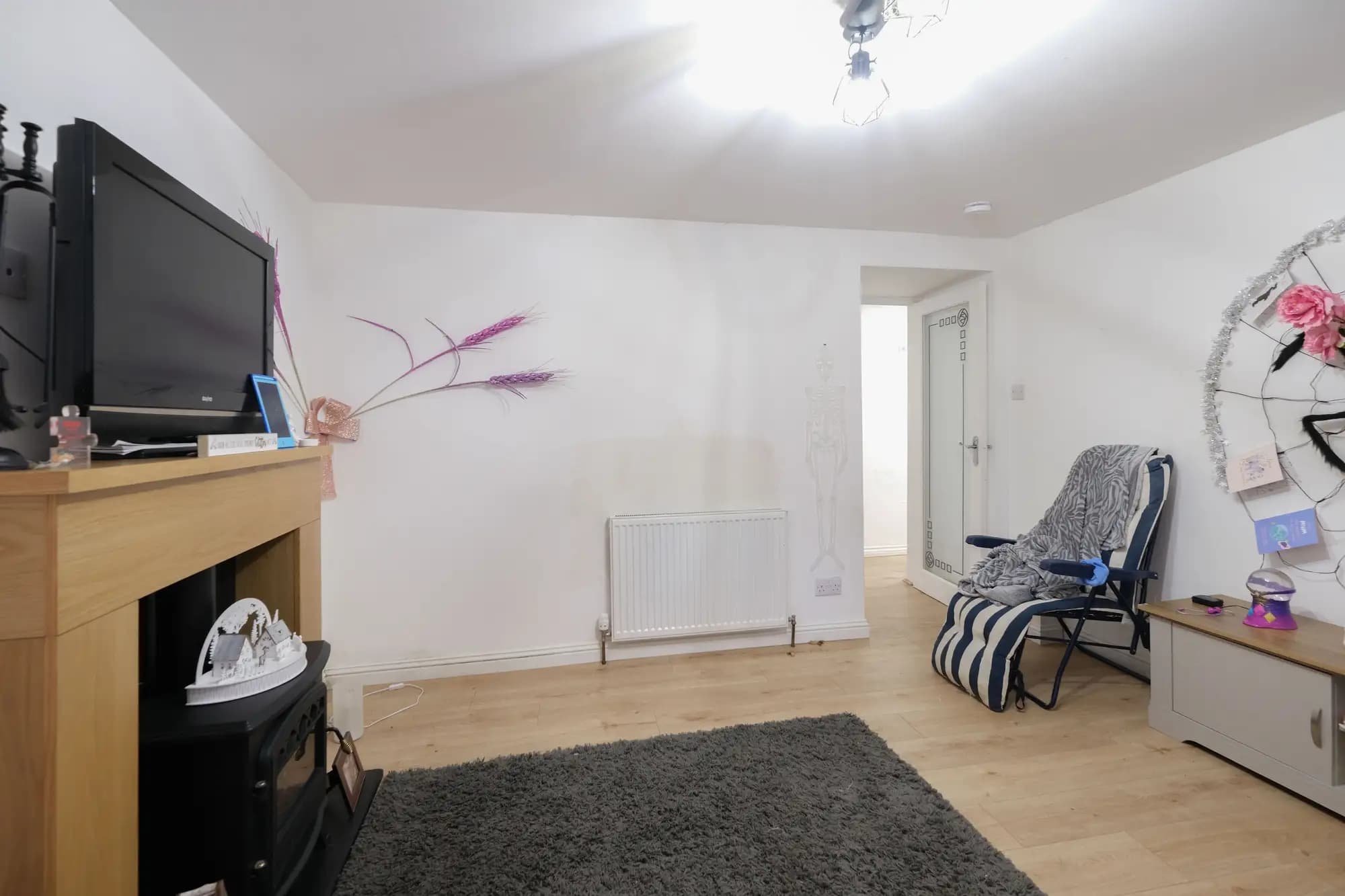 property photo 5 of 16