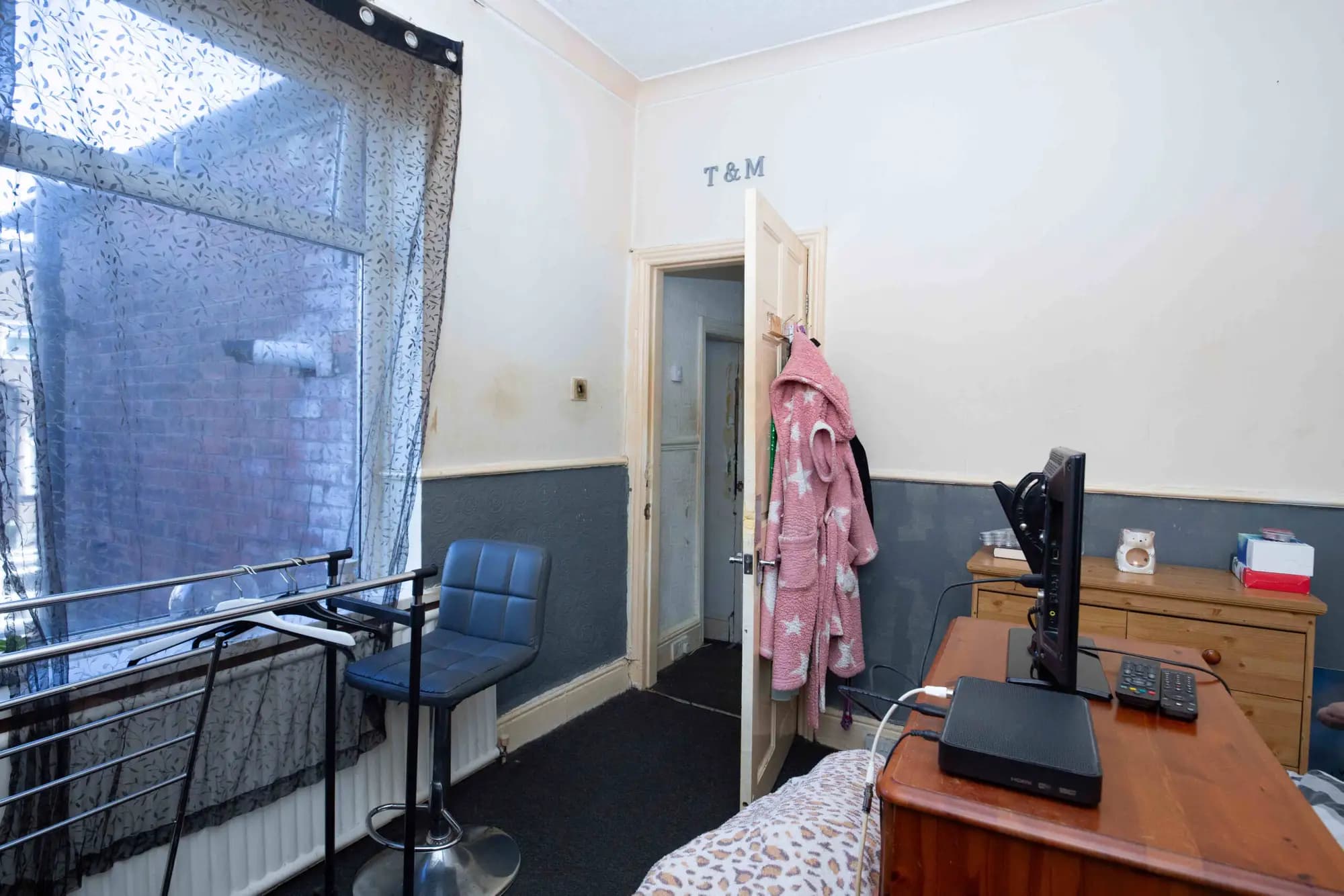 property photo 11 of 17