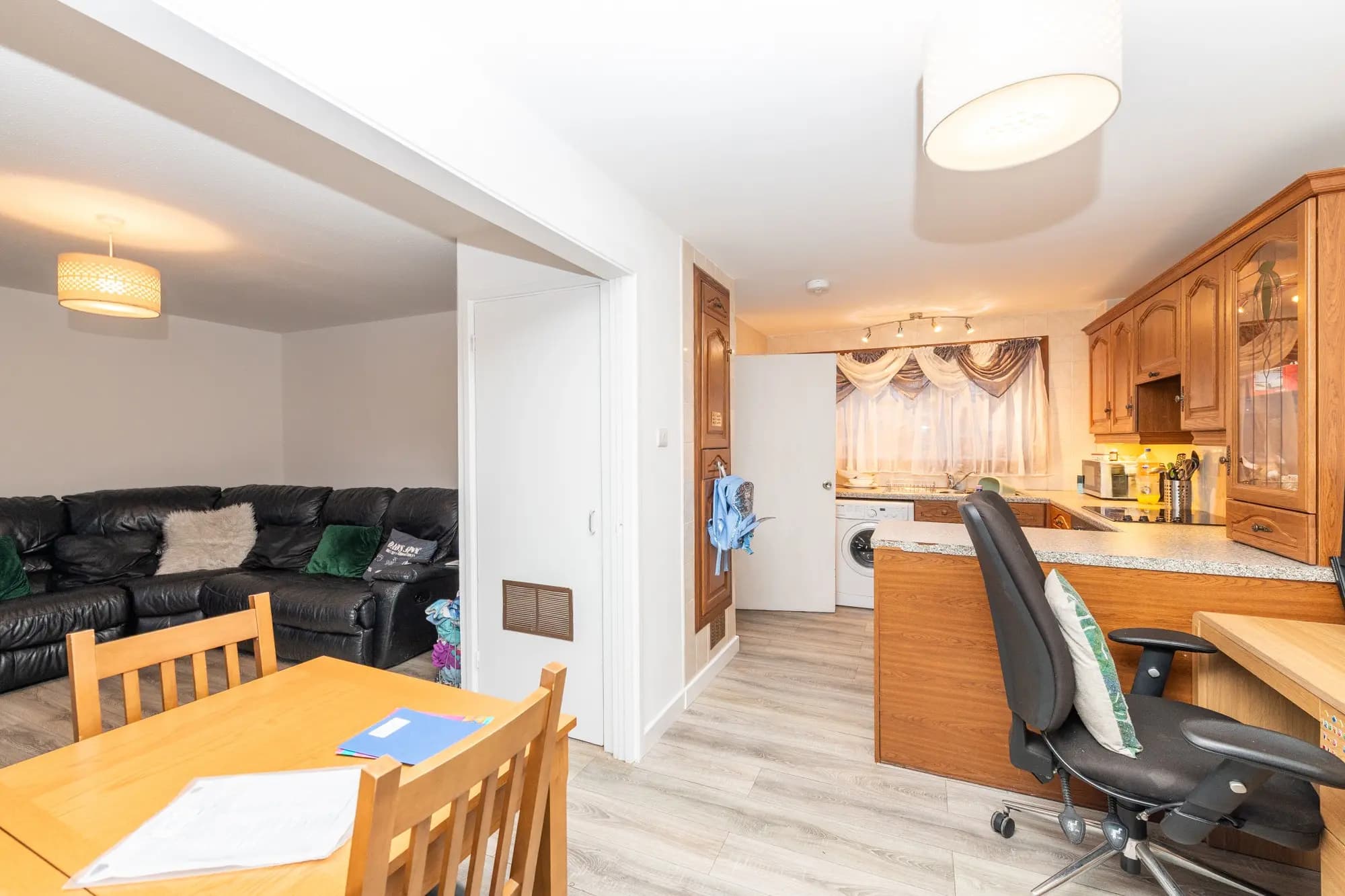 property photo 5 of 25