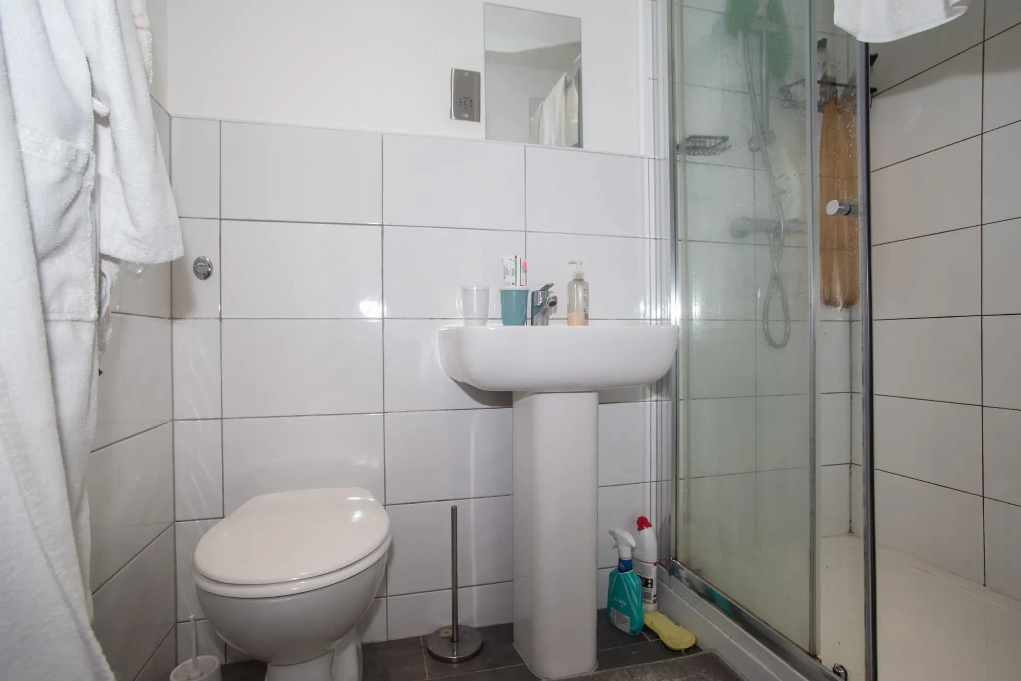 property photo 6 of 14