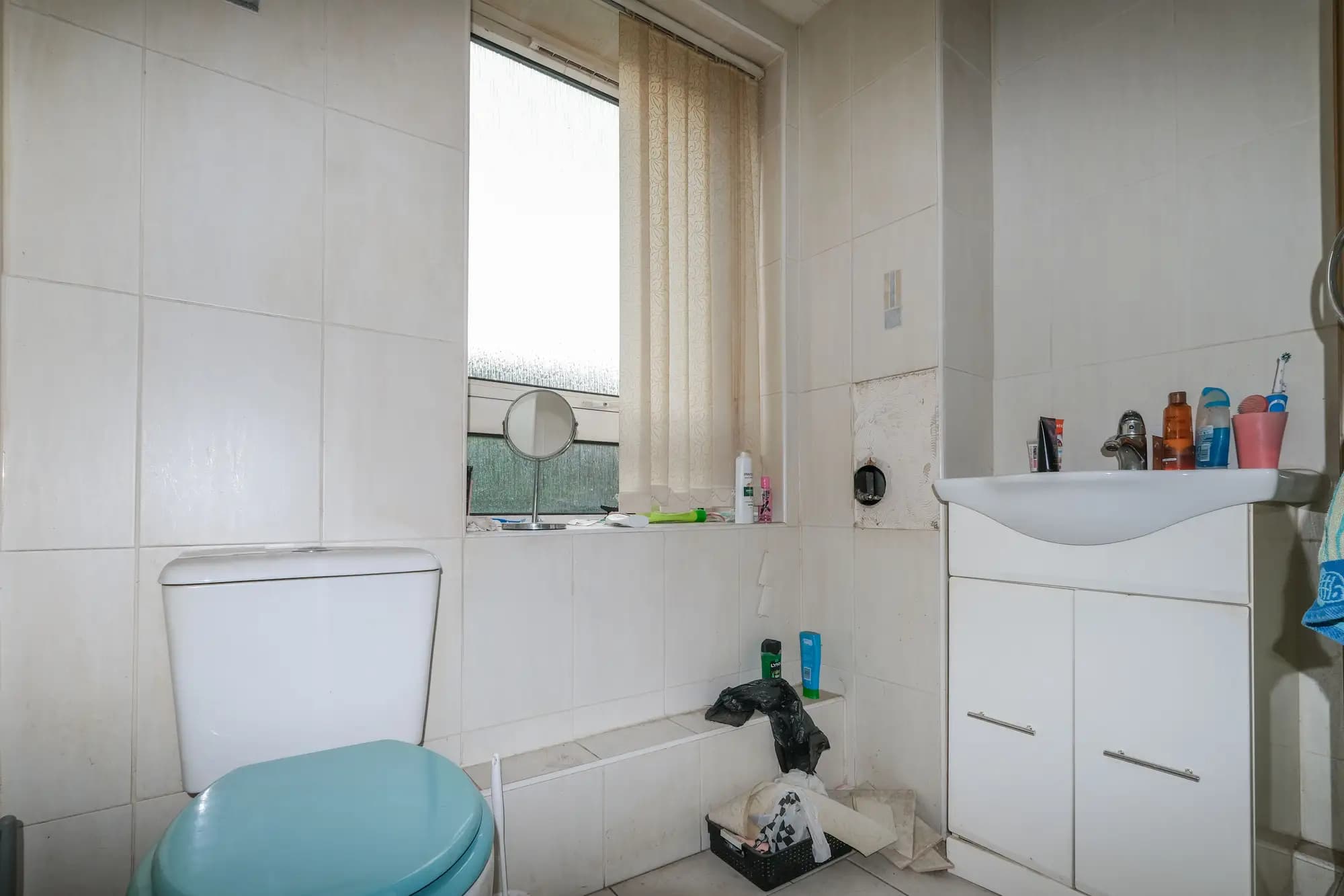 property photo 8 of 16