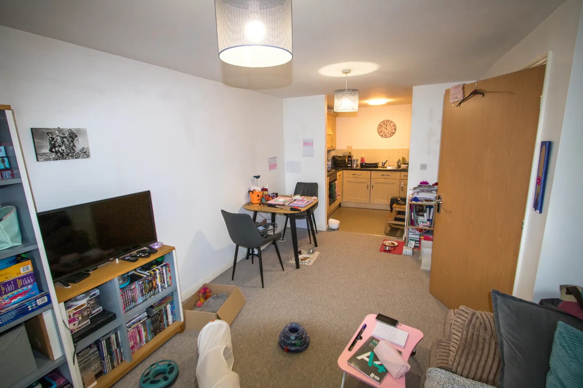 property photo 4 of 16