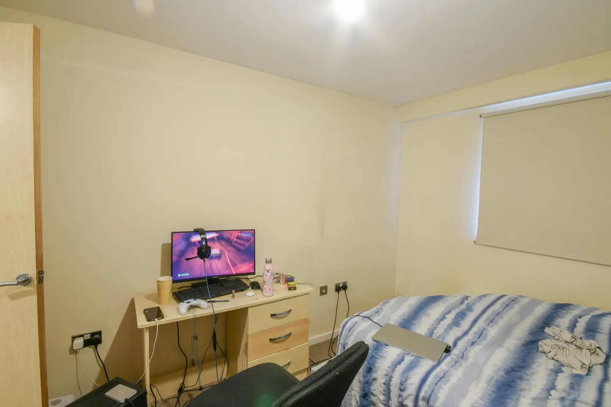 property photo 13 of 19