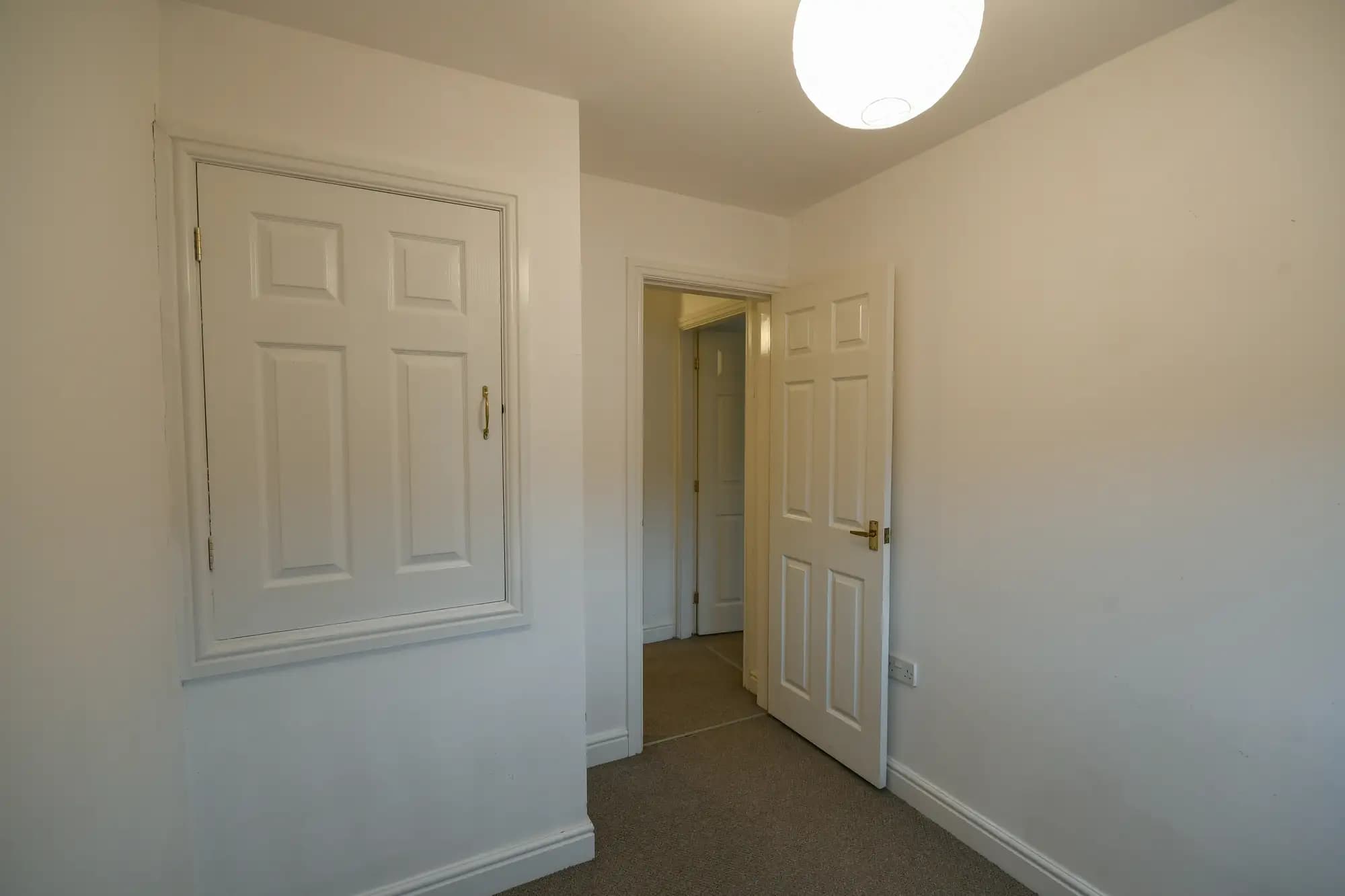 property photo 12 of 16