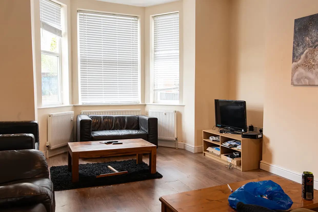 property photo 2 of 40