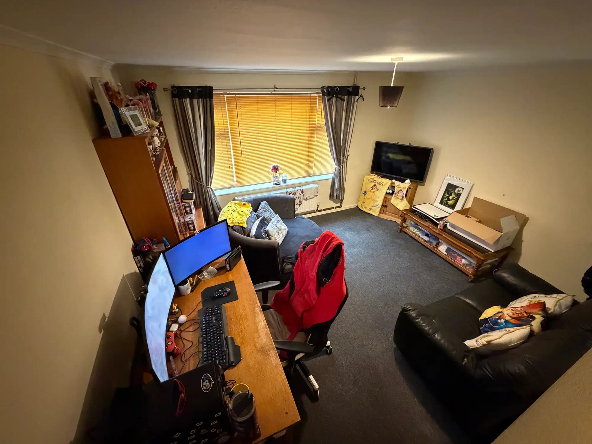 property photo 4 of 19