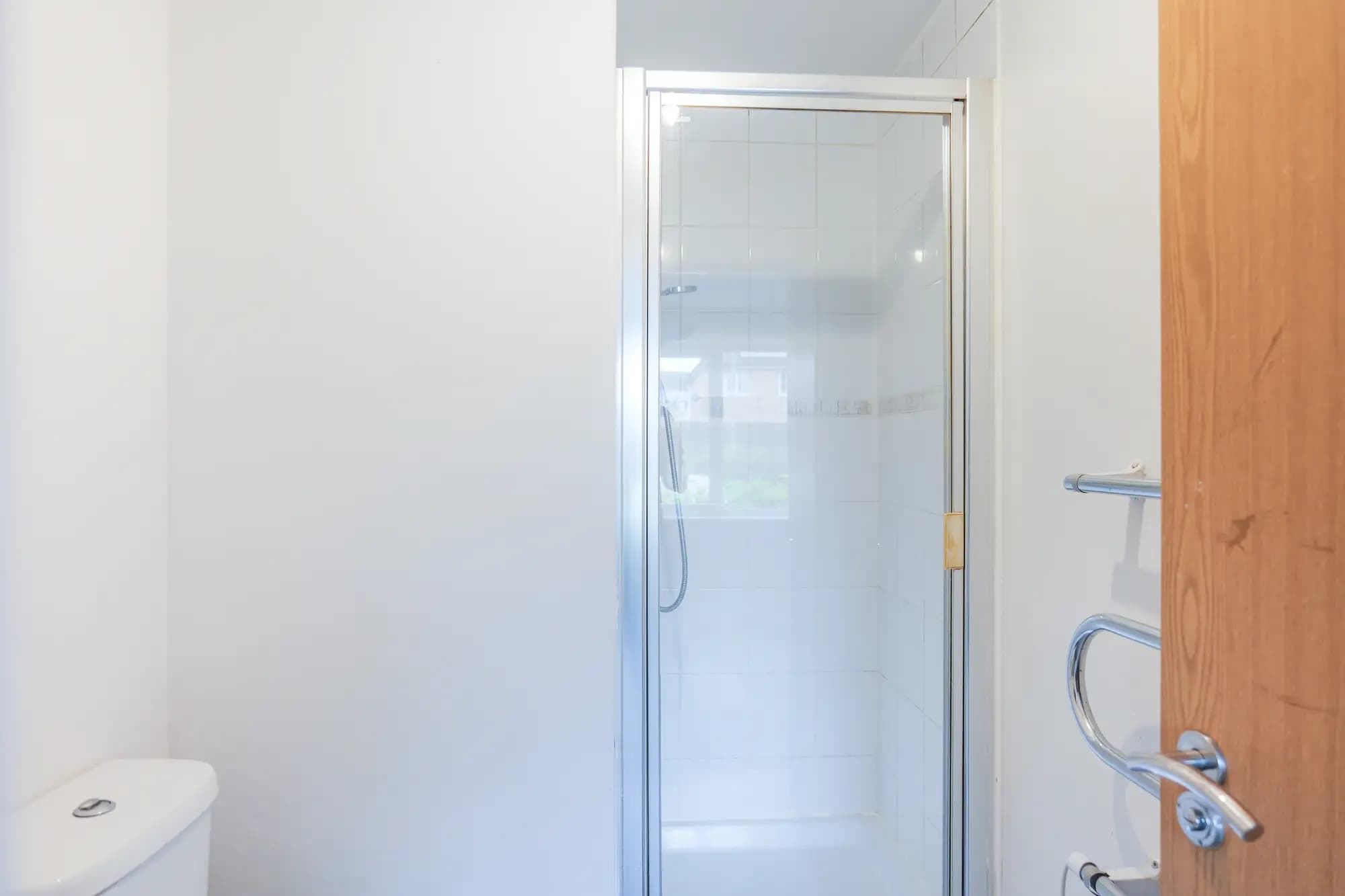 property photo 6 of 24