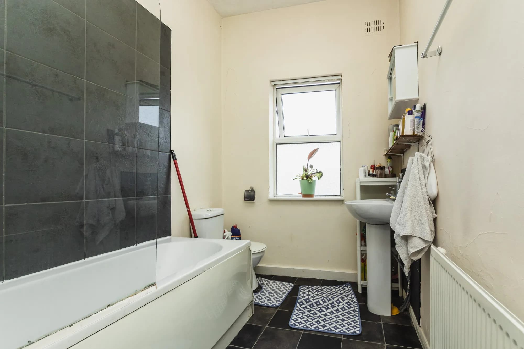 property photo 12 of 28