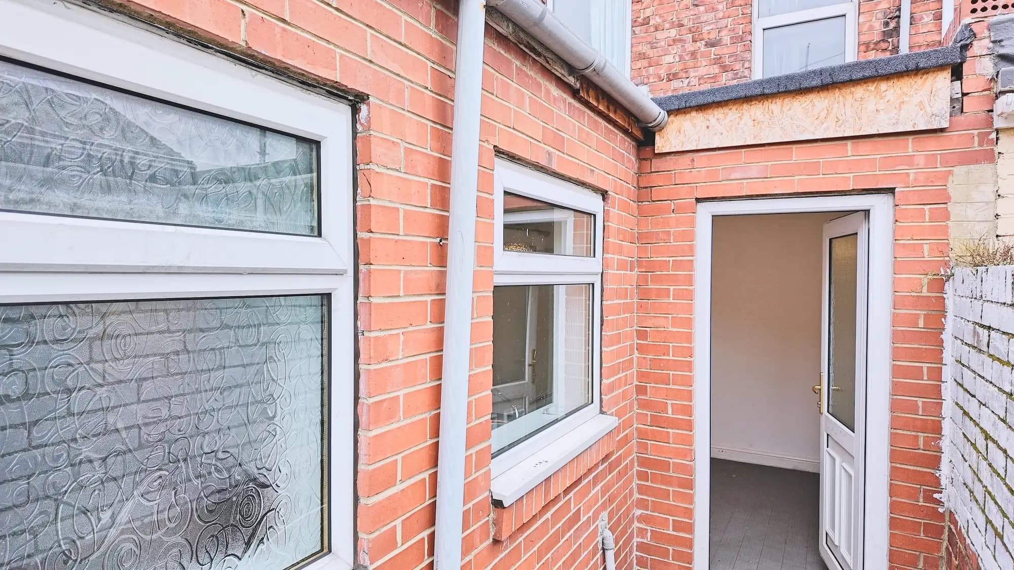 property photo 13 of 14